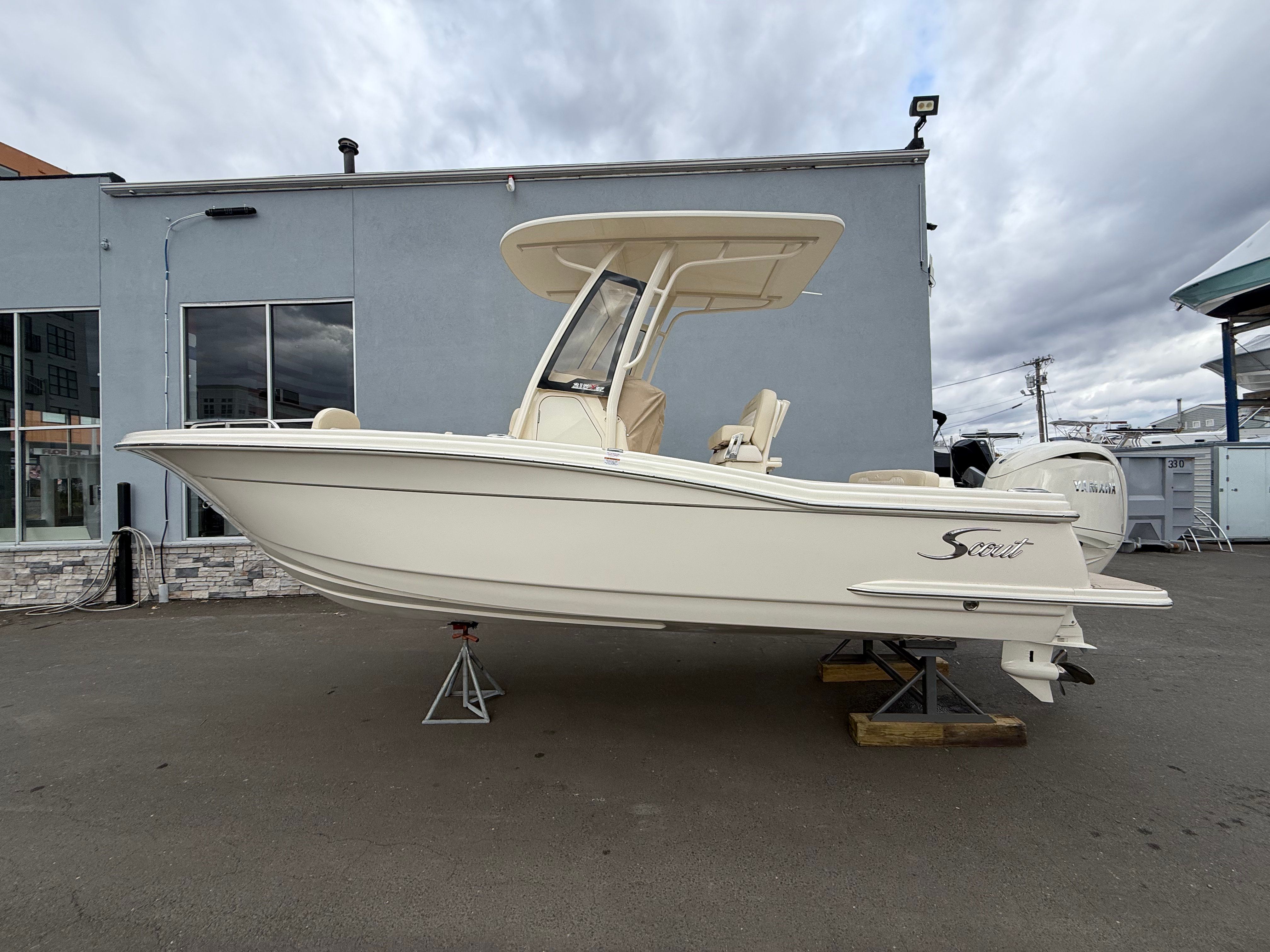 2026 Scout 215 XSF