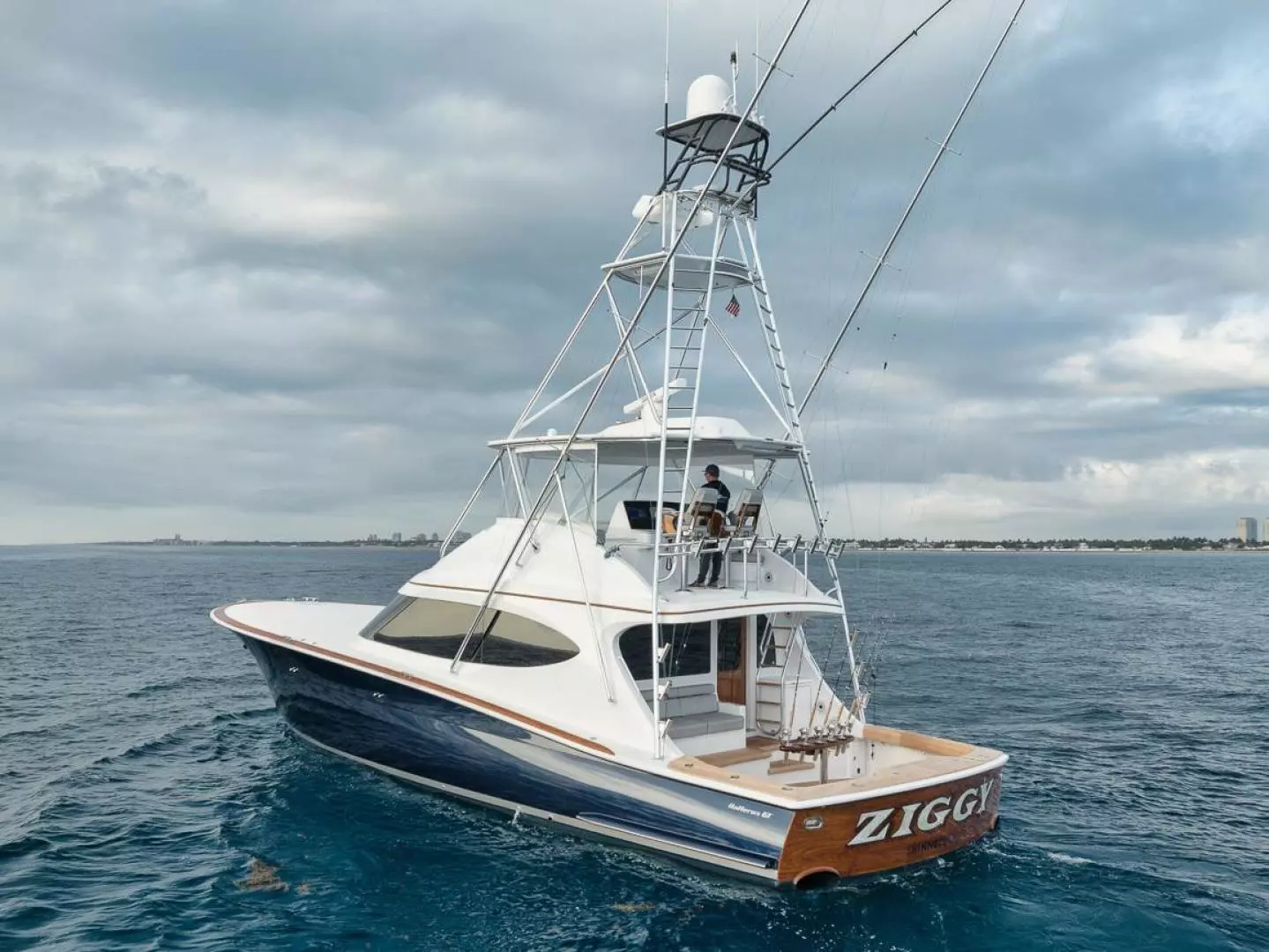 2020 Hatteras Convertible GT59 - Image 36