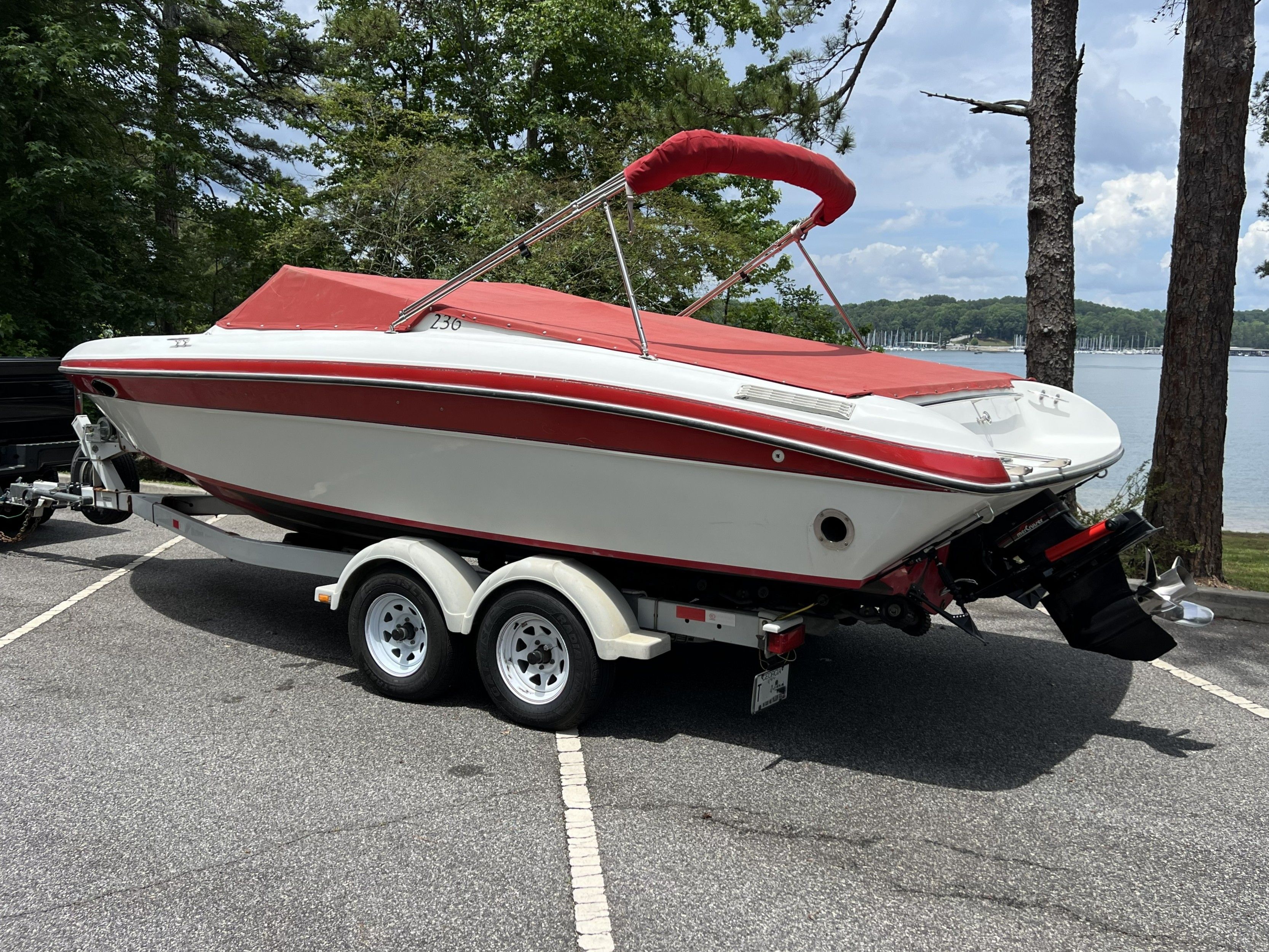 1990 Rinker 236 Sport Cuddy - 16