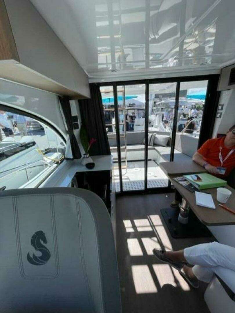 2026 Beneteau Antares 11 Fly - Image 18
