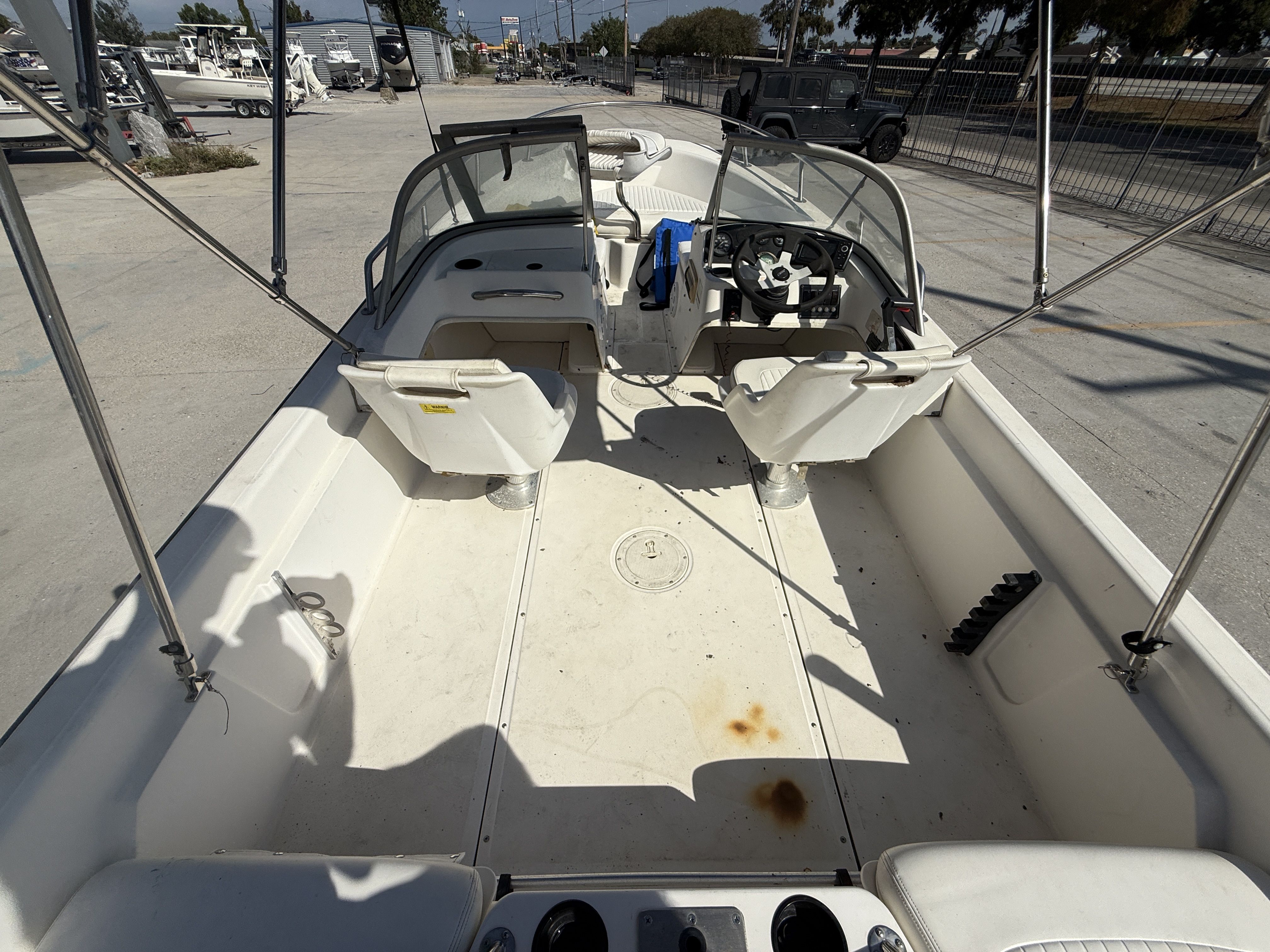 2002 Boston Whaler Ventura 160 - 6