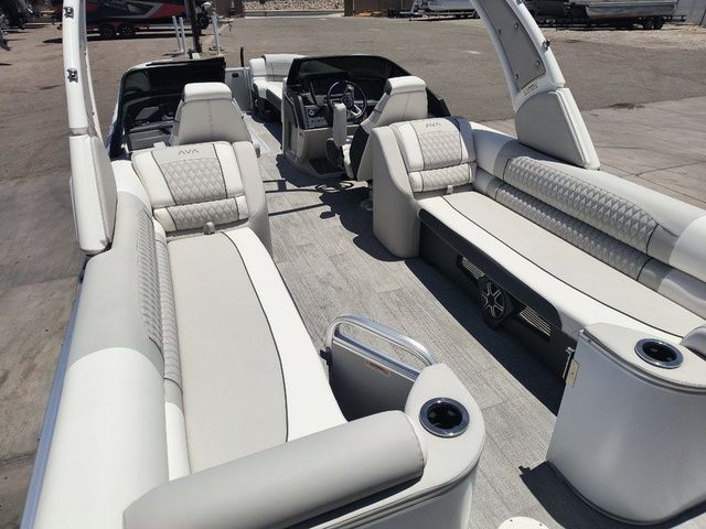 2026 Avalon Catalina Quad Lounger Windshield 27 FT - 11