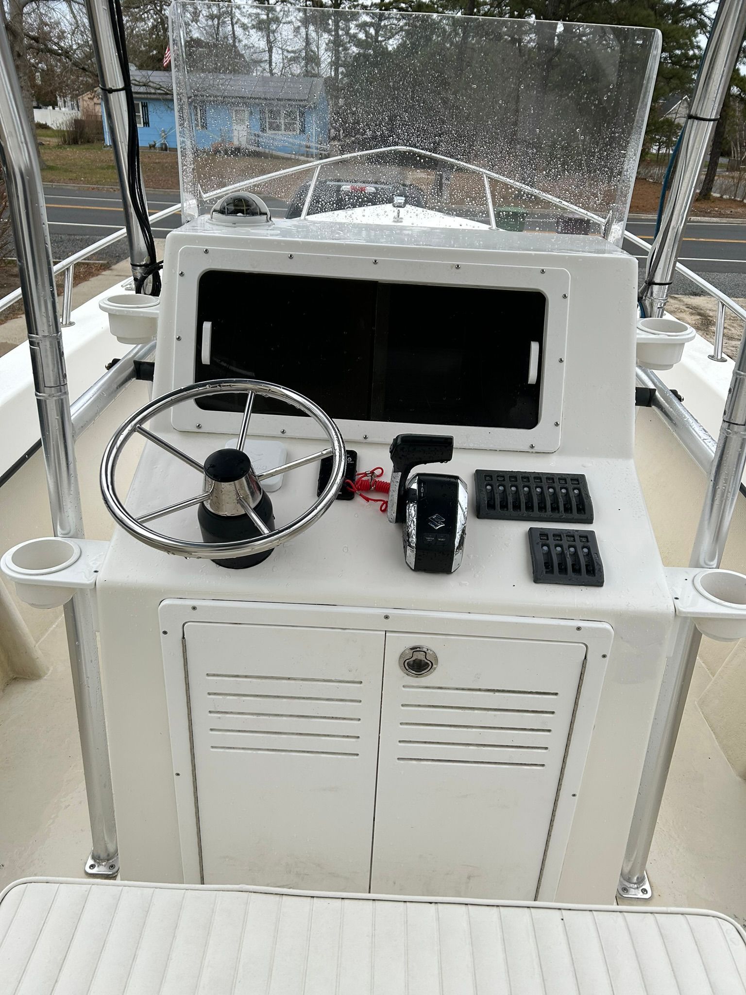 1995 May-Craft 2000CC - 11