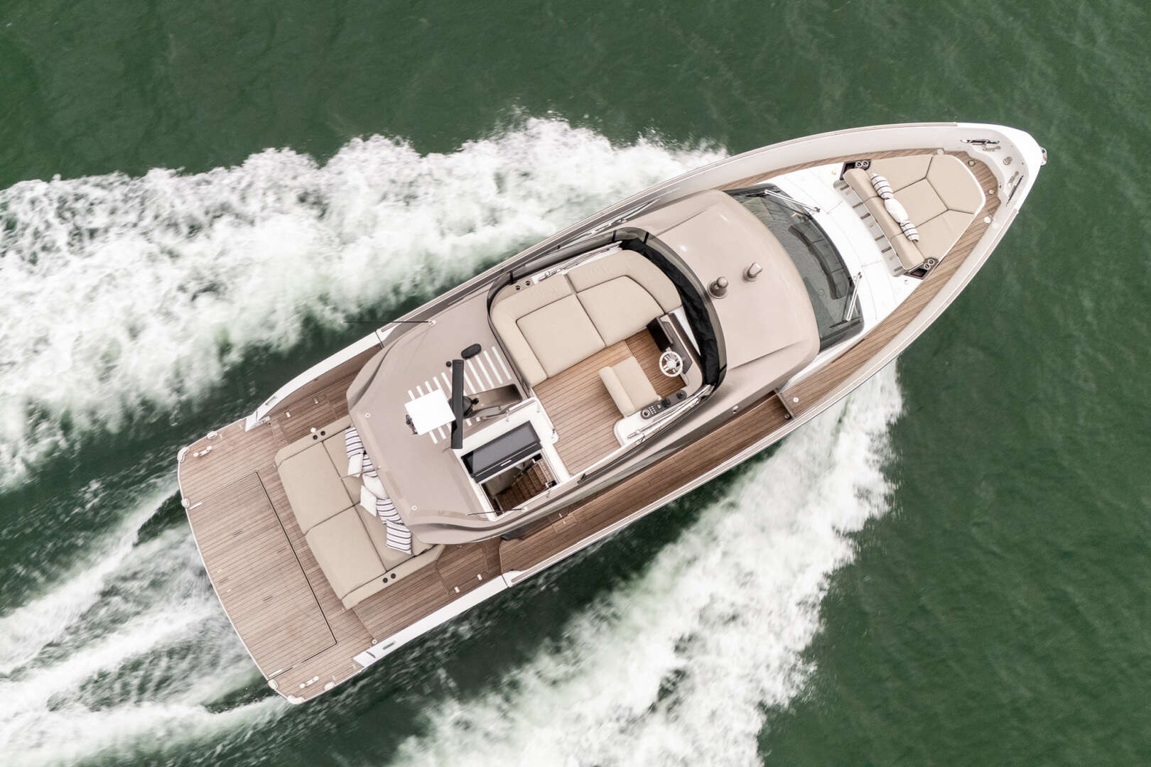 2026 Azimut Seadeck 6 - Image 17