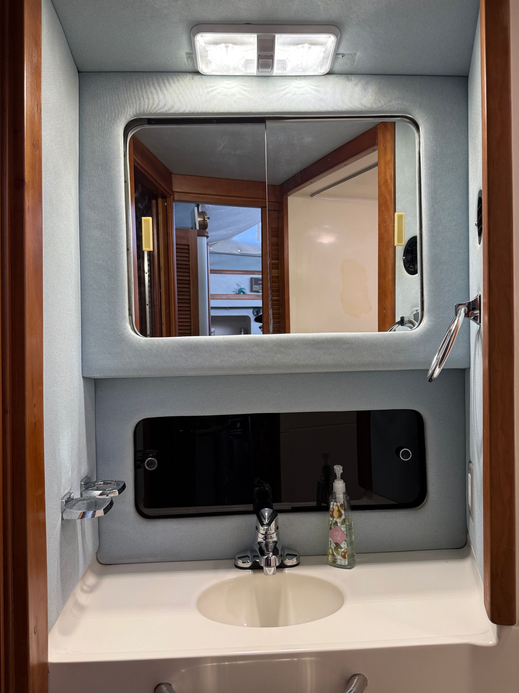 1989 Sea Ray 380 - 20