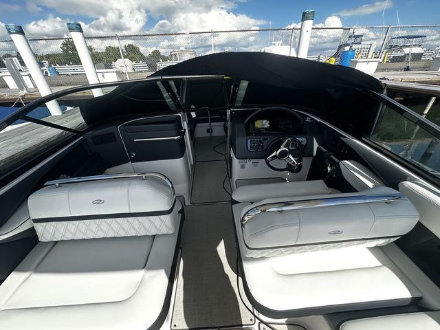 2023 Regal 2800 Bowrider - 11