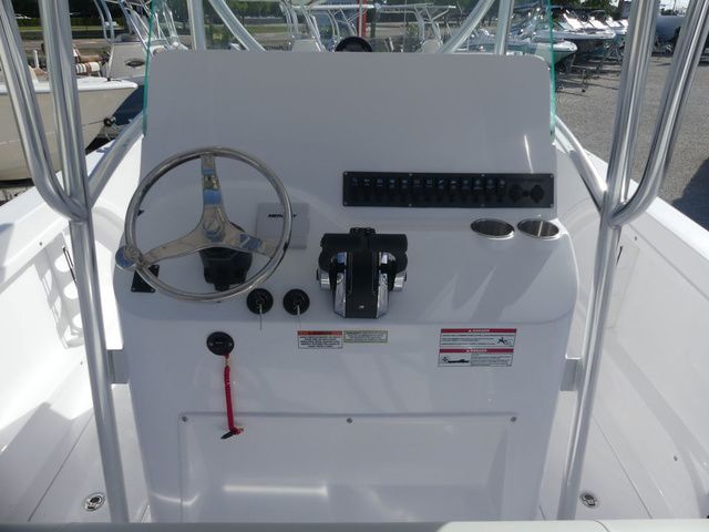 2026 Twin Vee 240 STX - 6
