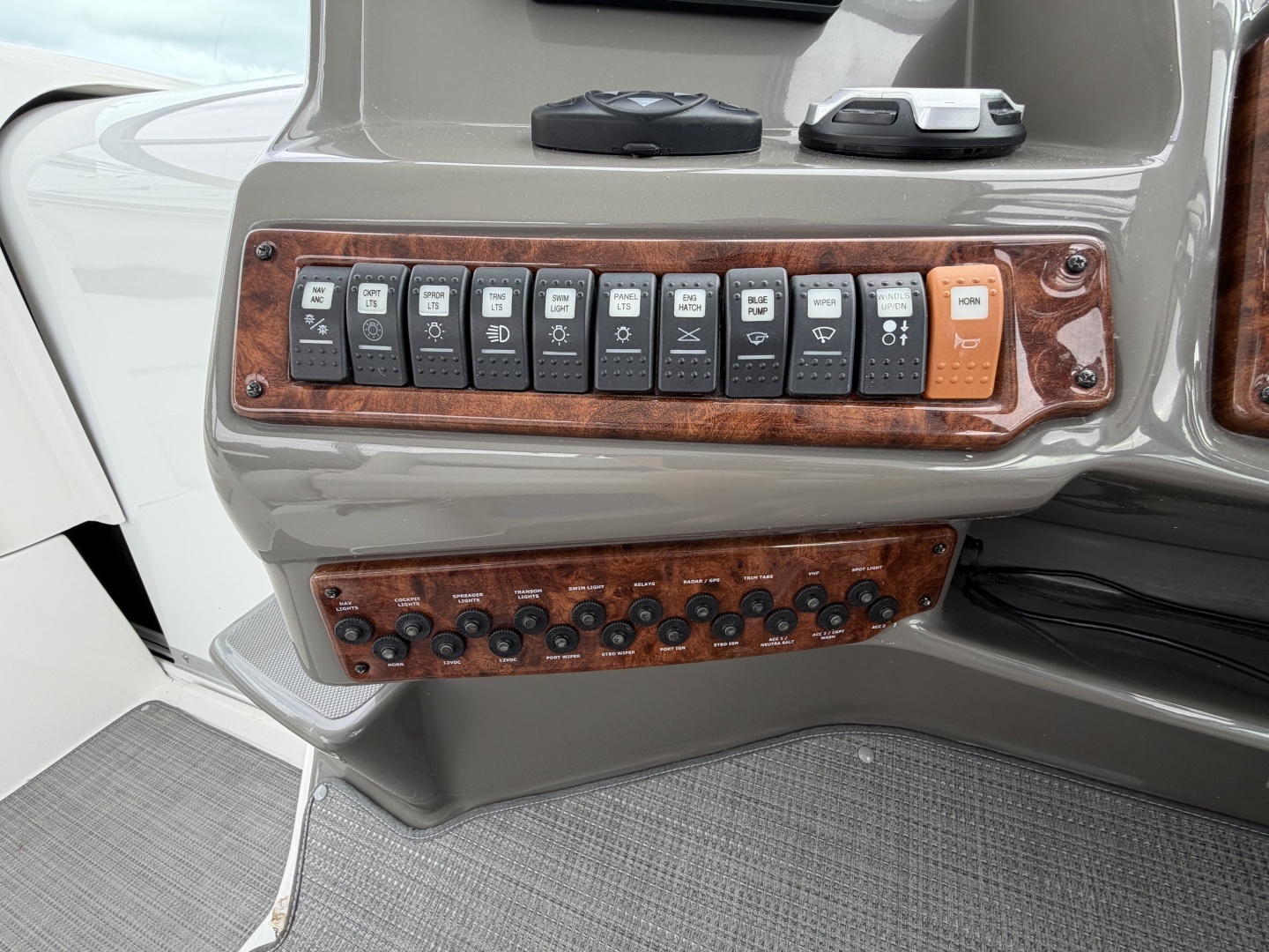 2013 Rinker 360 Express Cruiser - Image 34