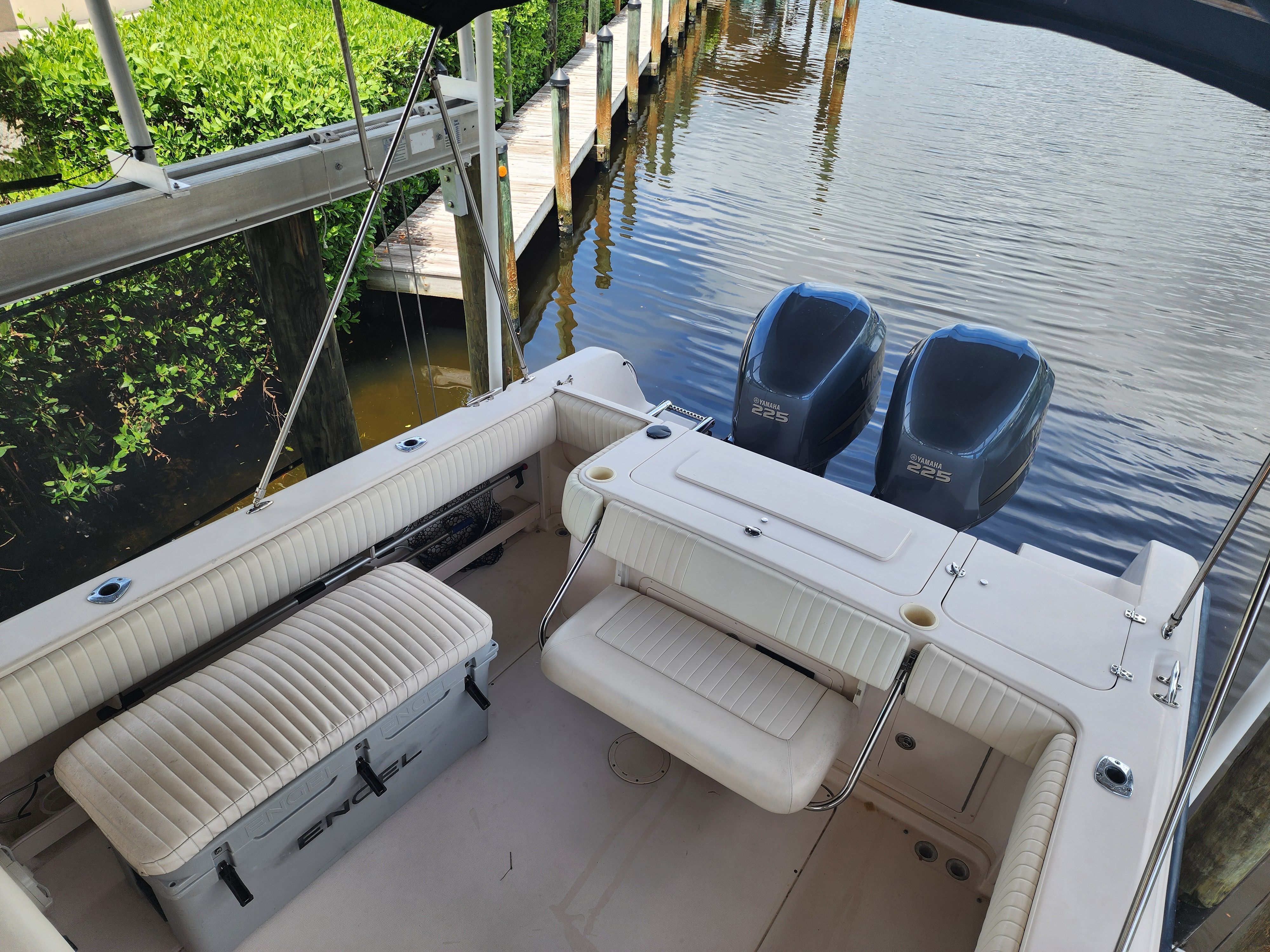 2005 Grady-White Sailfish 282 boat with Yamaha engines at dock.