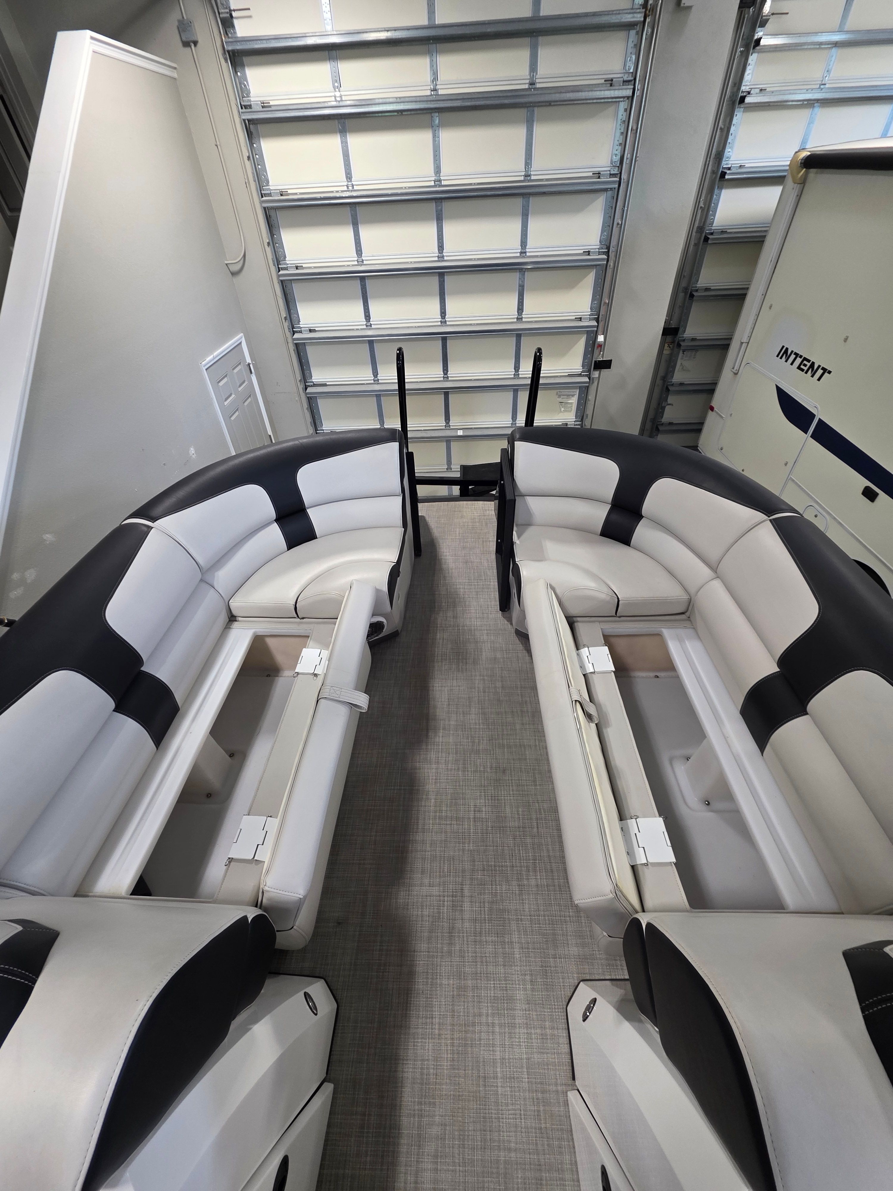 Interior of Montara SURF BOSS 25 boat, year 2021.