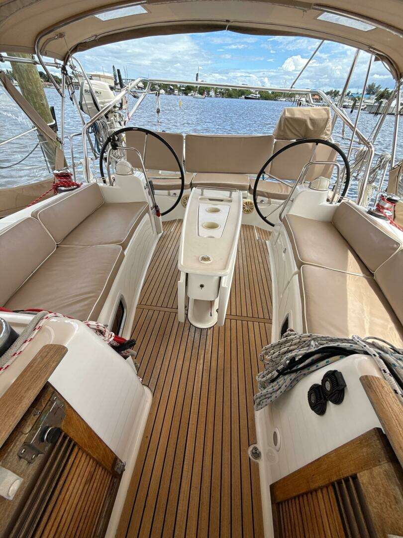 2012 Beneteau 43 - Image 30