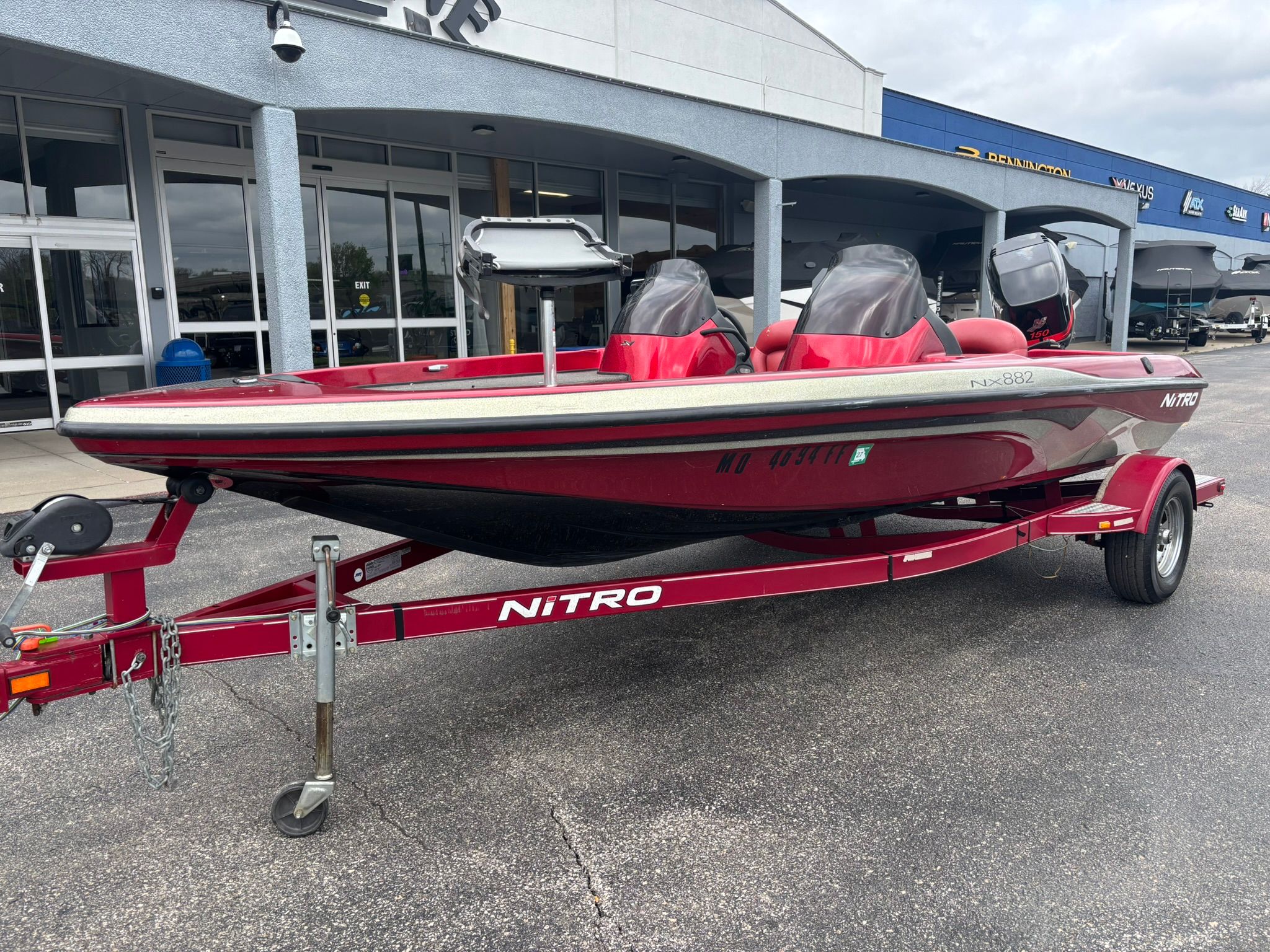 2003 Tracker NX 882 DC - 2
