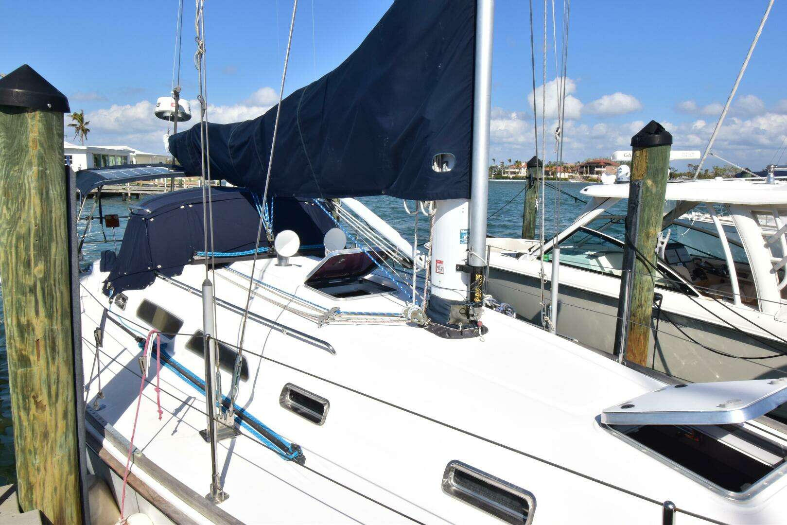 2004 Sabre 386 - Image 4