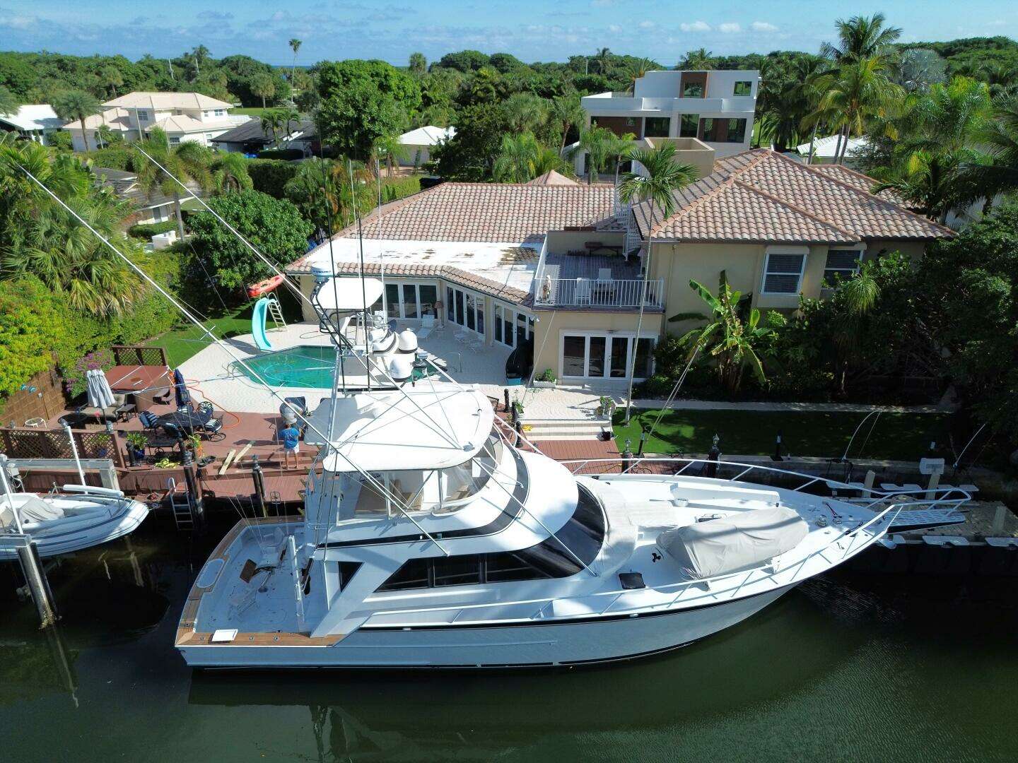 1989 Striker 62 Convertible - Image 78