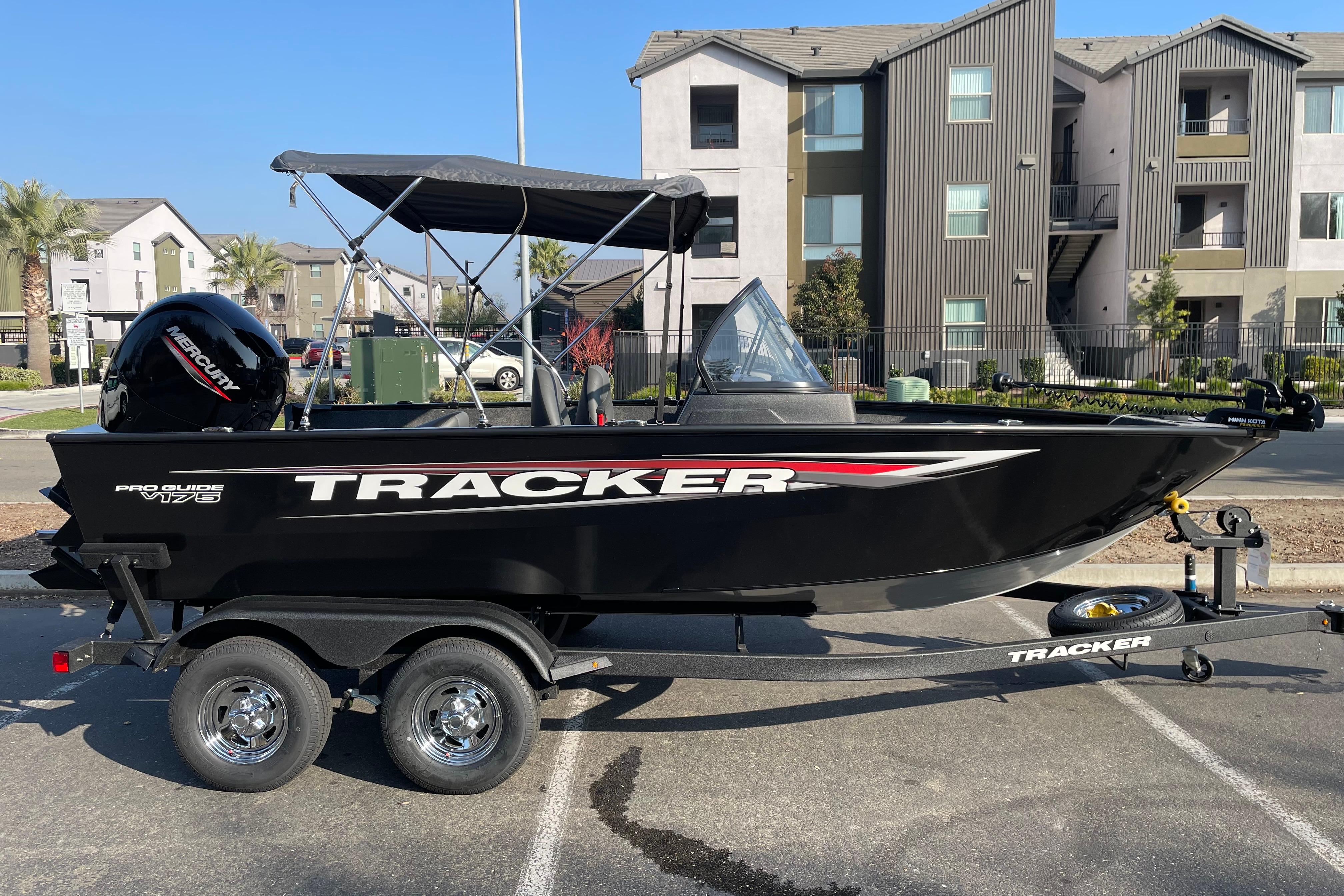 2026 Tracker Pro Guide V-175 WT
