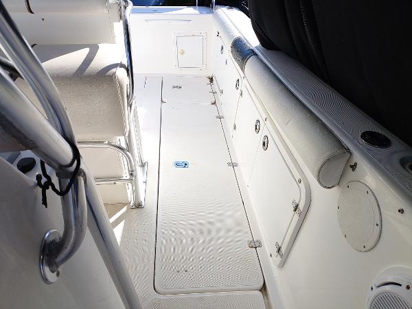 2002 Century 3200 Center Console - 20