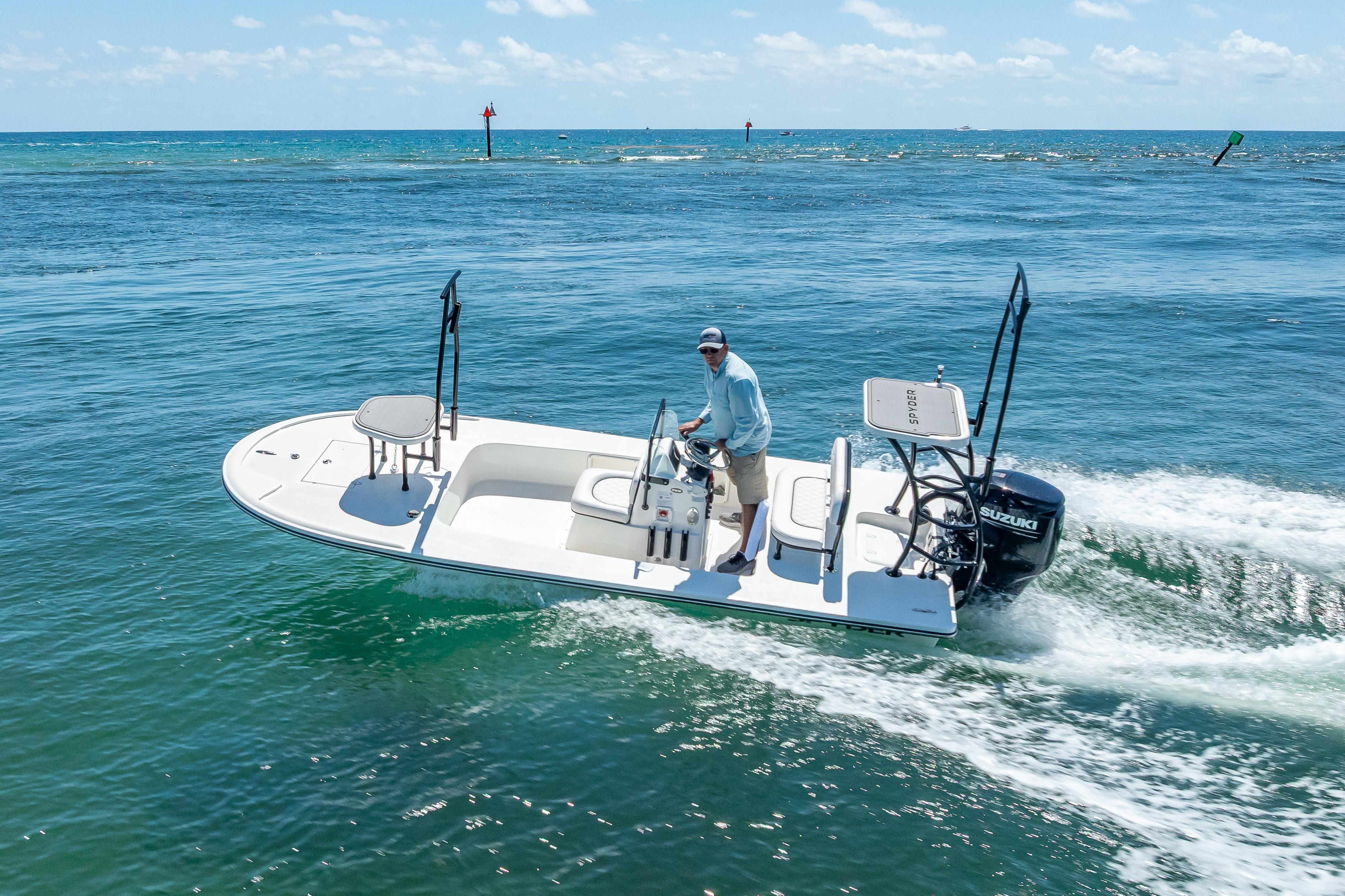 2026 Spyder FX17 Flicker