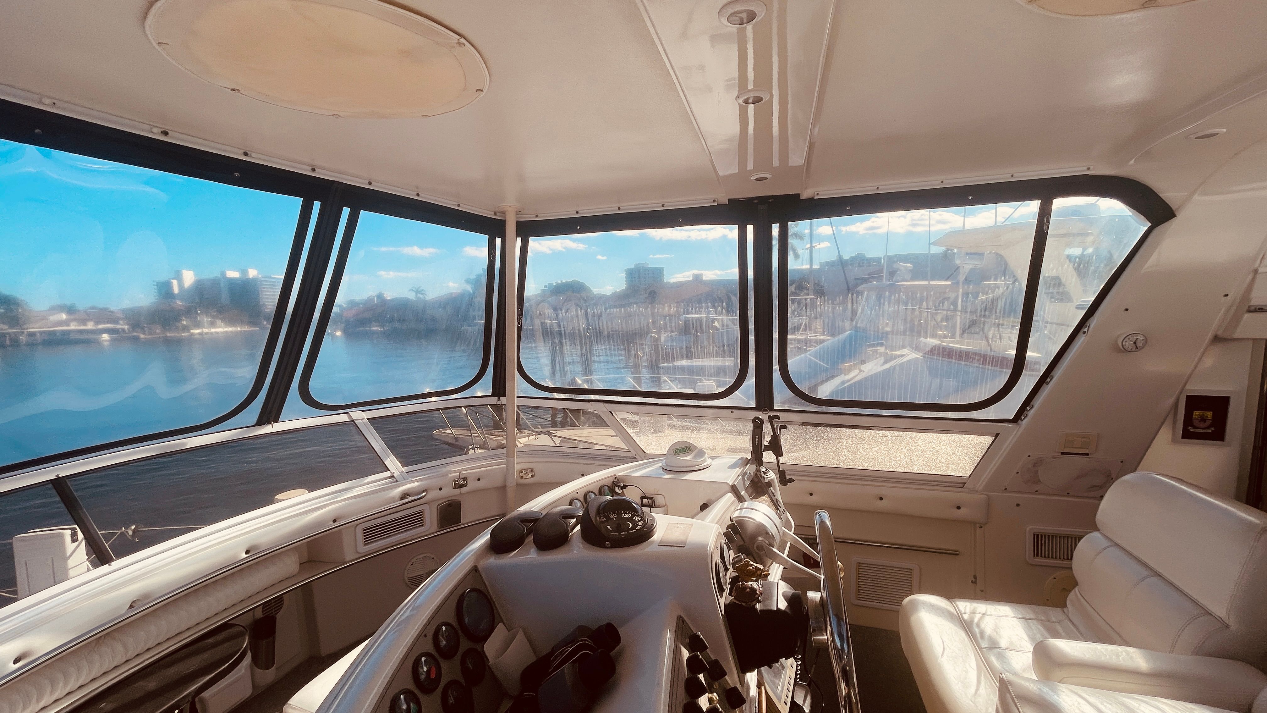 1997 Carver 500 Cockpit Motor Yacht - 52
