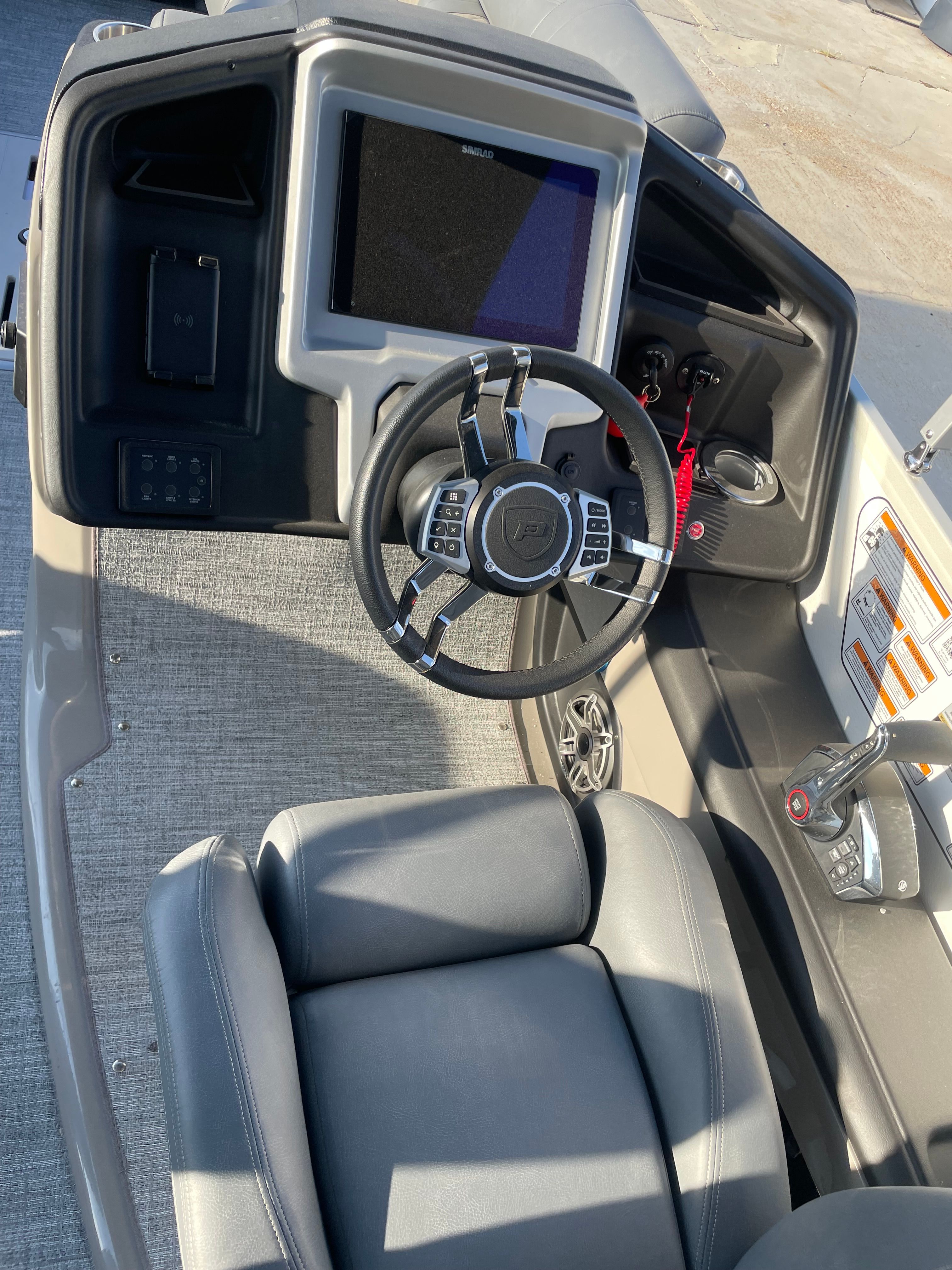 2025 PREMIER 270 INTRIGUE - Image 21