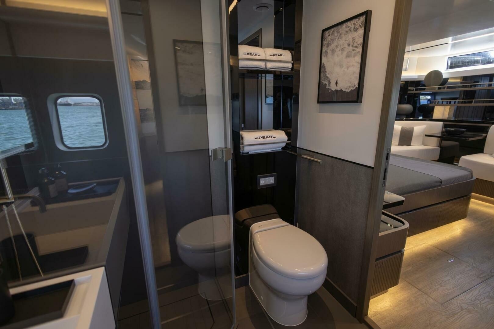 2023 Pearl 72 - Image 22