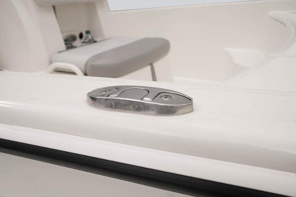 Manufacturer Provided Image: Mako Pro Skiff 19 CC