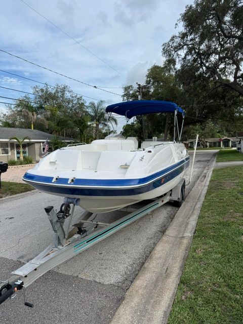 1998 Donzi 23 SPORT DECK