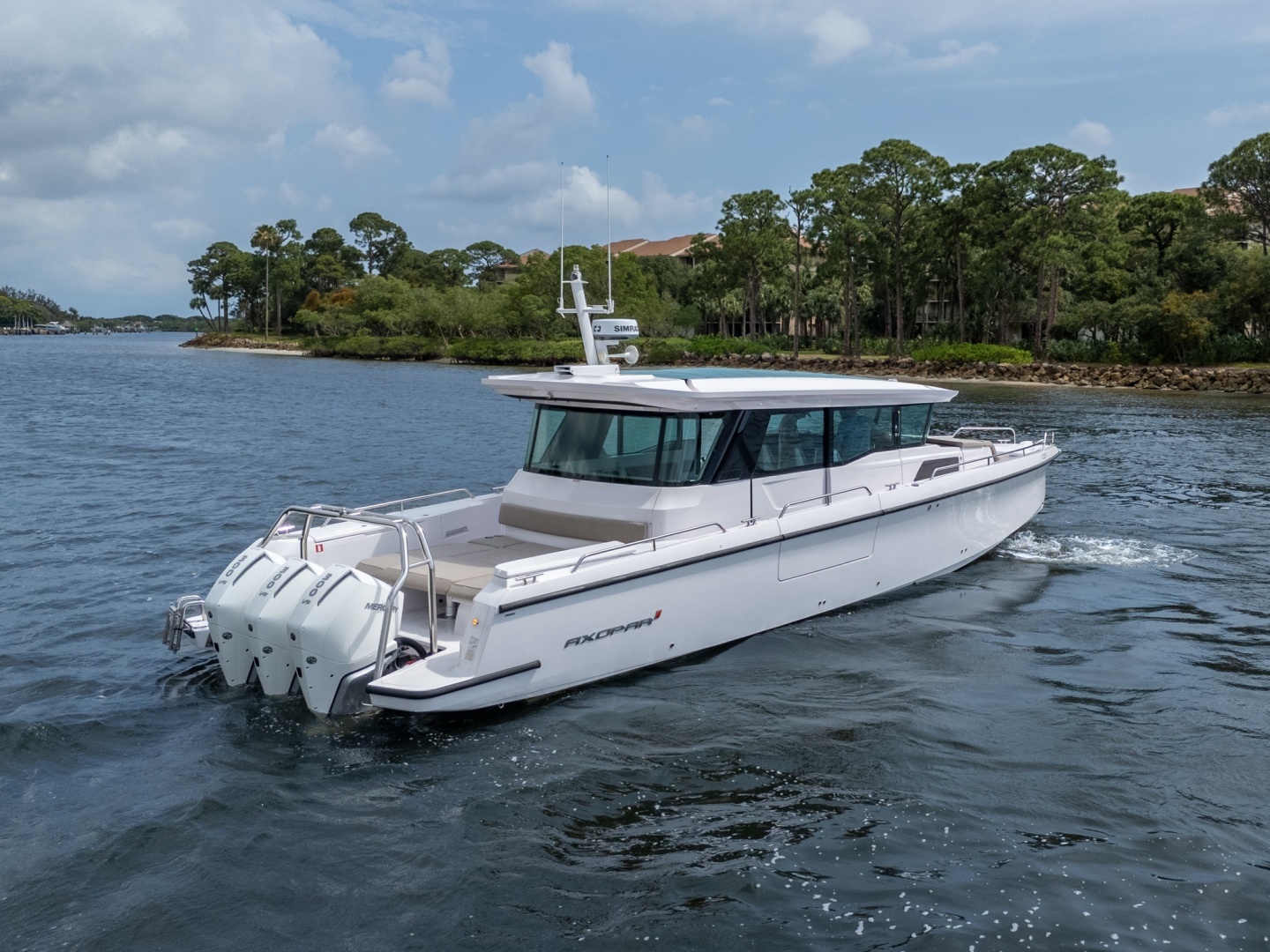 2024 Axopar 45 XC Cross Cabin - Image 5