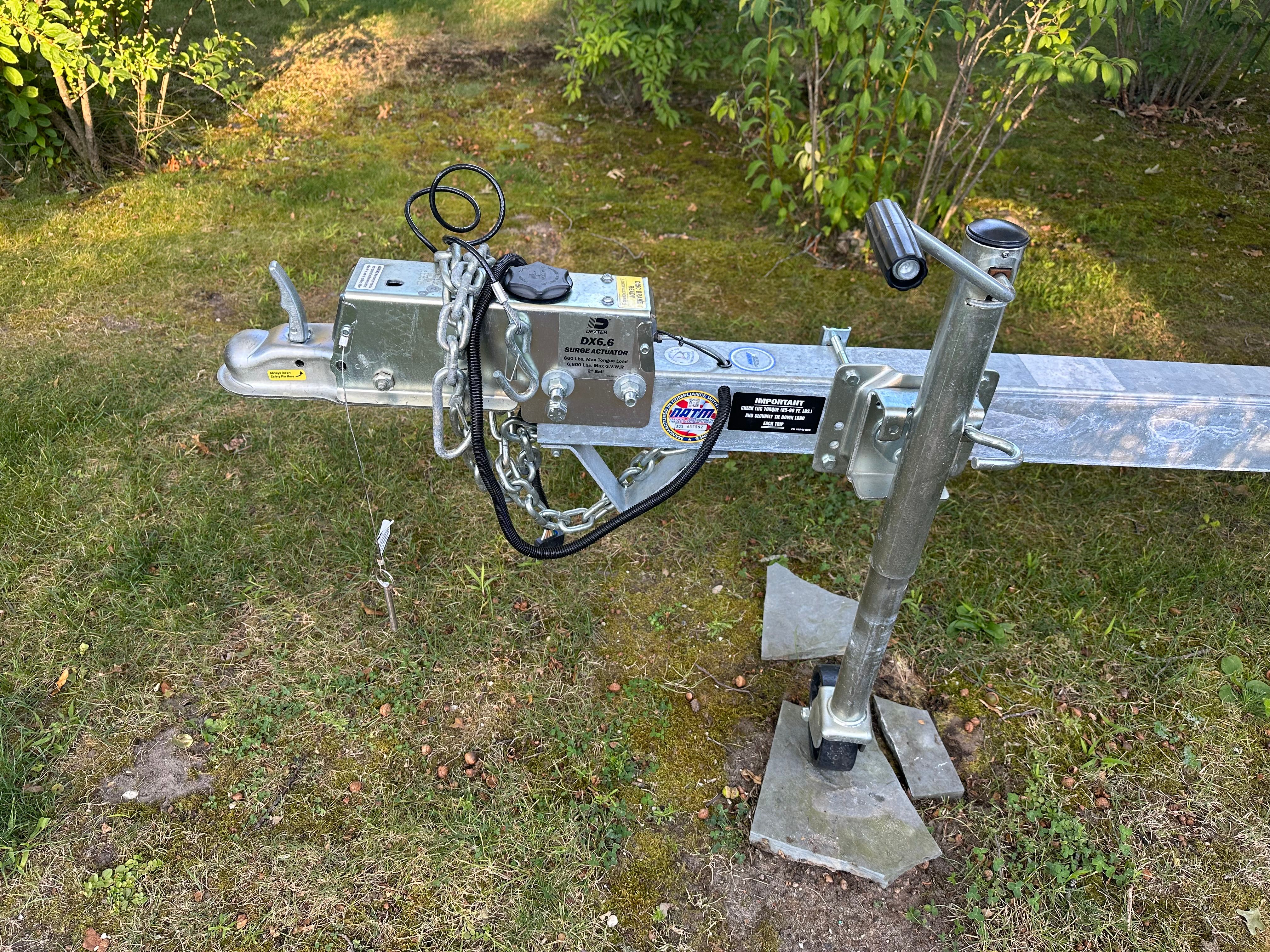 Trailer hitch on grass, Yamaha SX230 HO 2008.