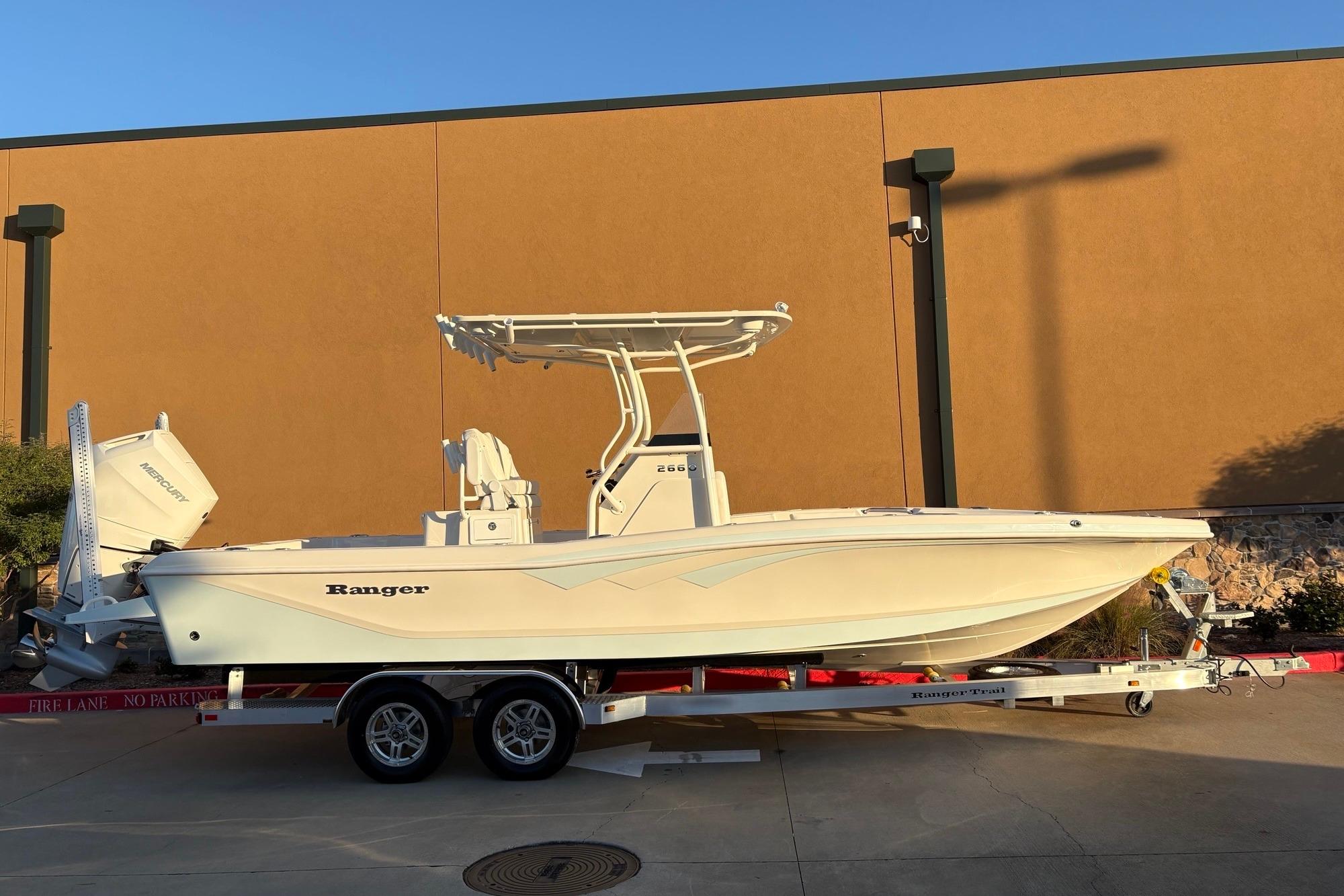 2026 Ranger 2660 Bay