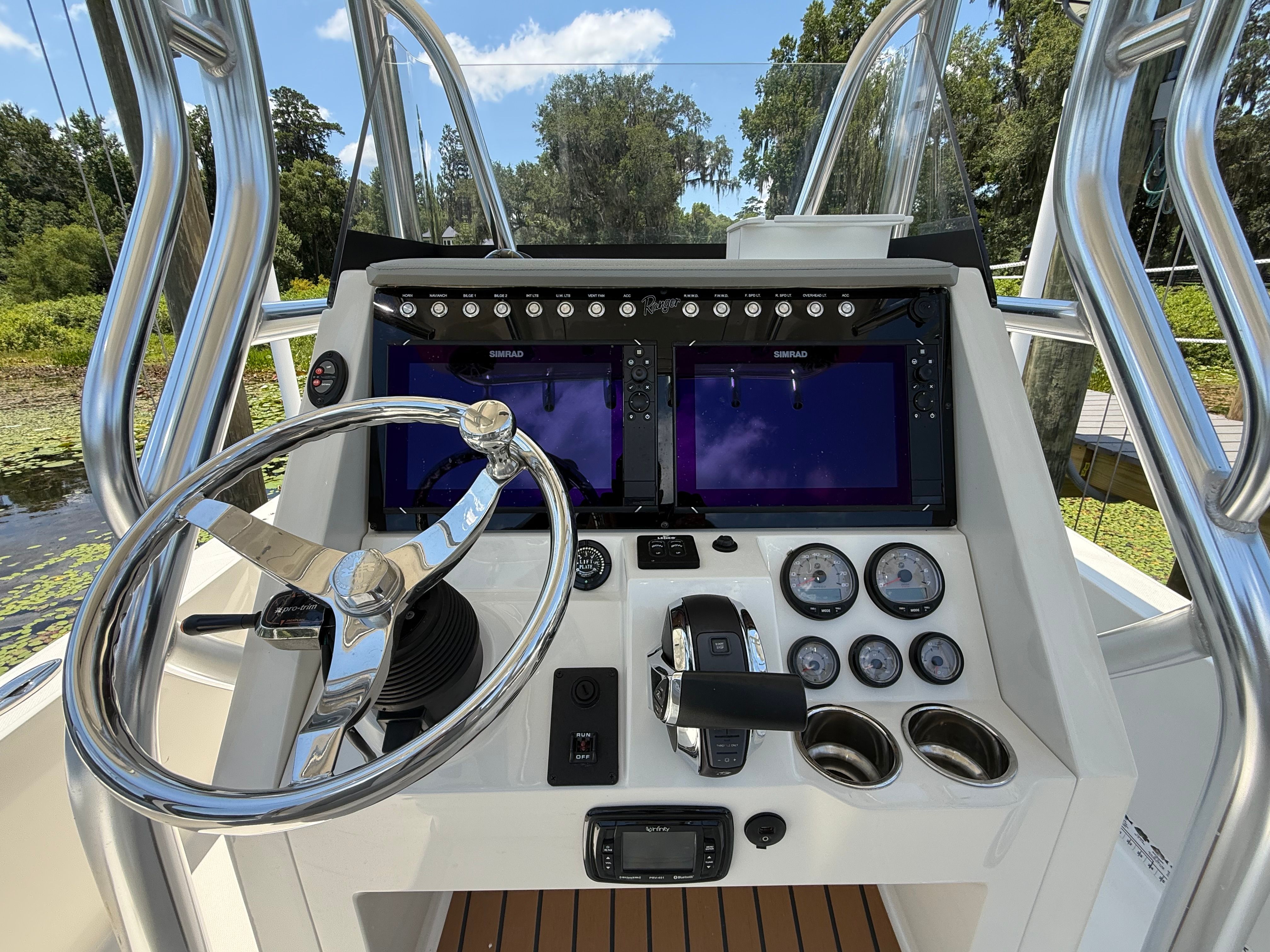 2021 Ranger 2360 Bay - 2