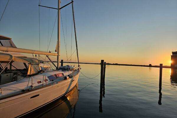 2011 Beneteau Oceanis 49