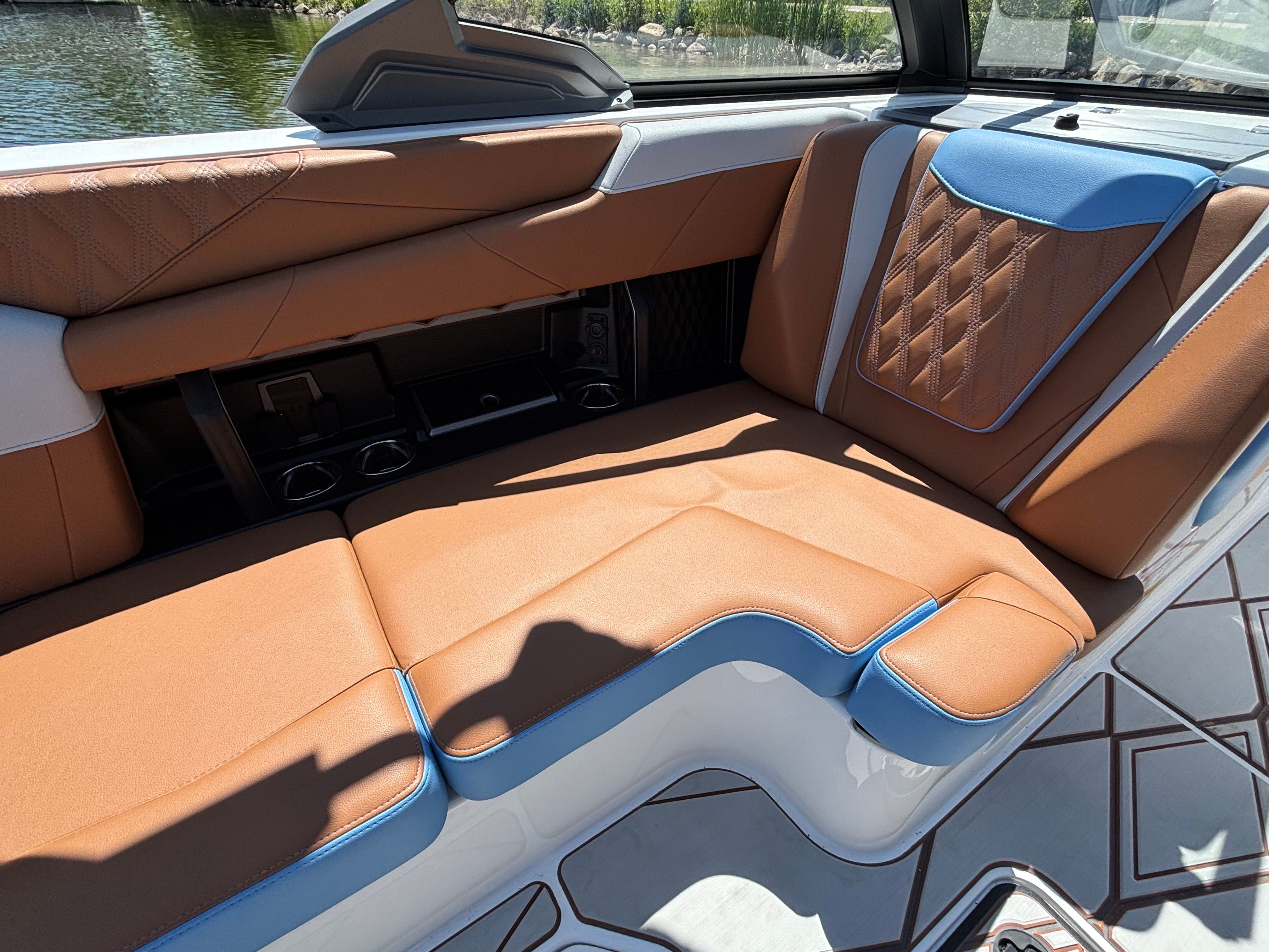 2026 Malibu M230 - 7