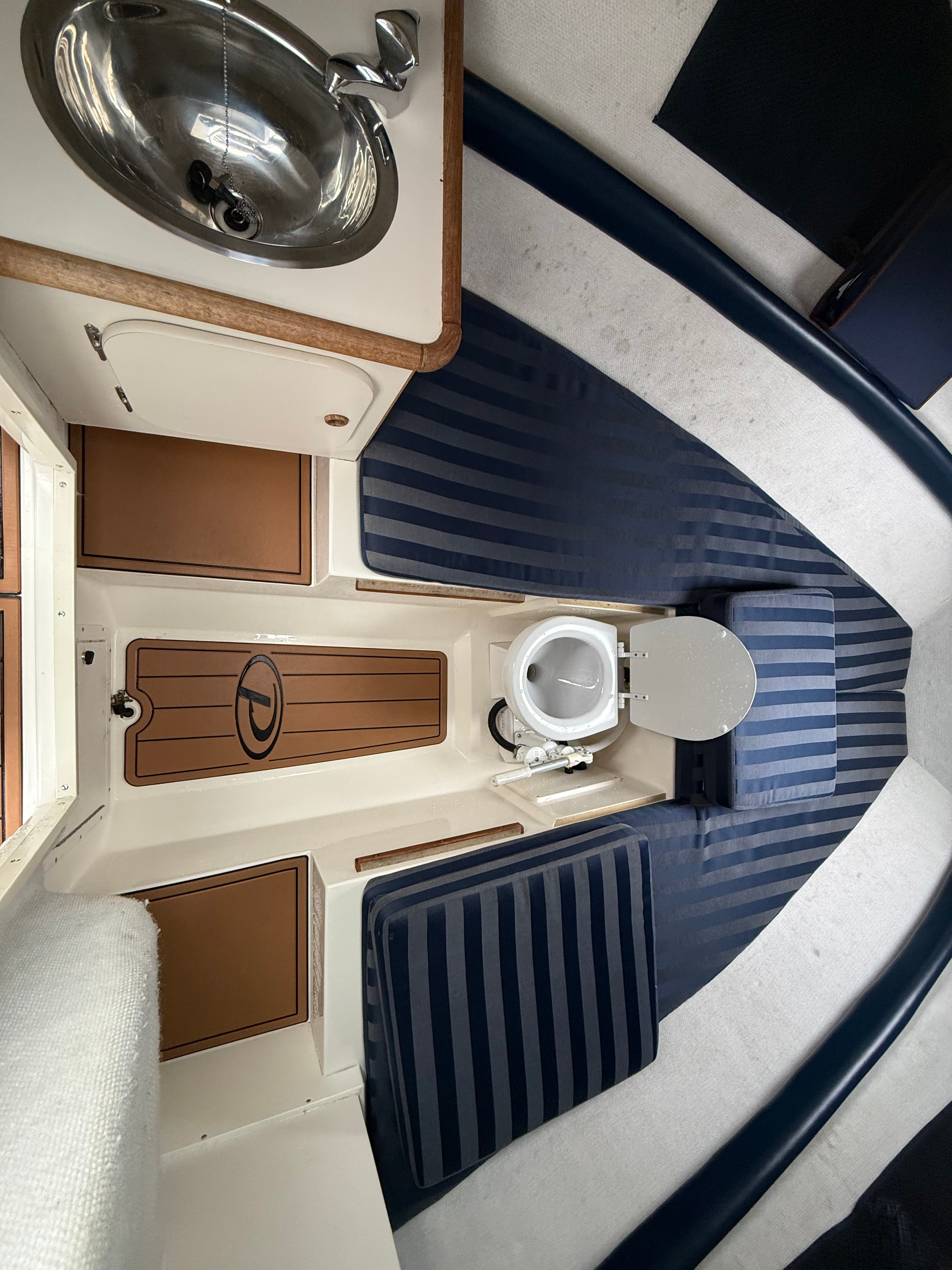 2002 Pursuit 2460 Denali - 8
