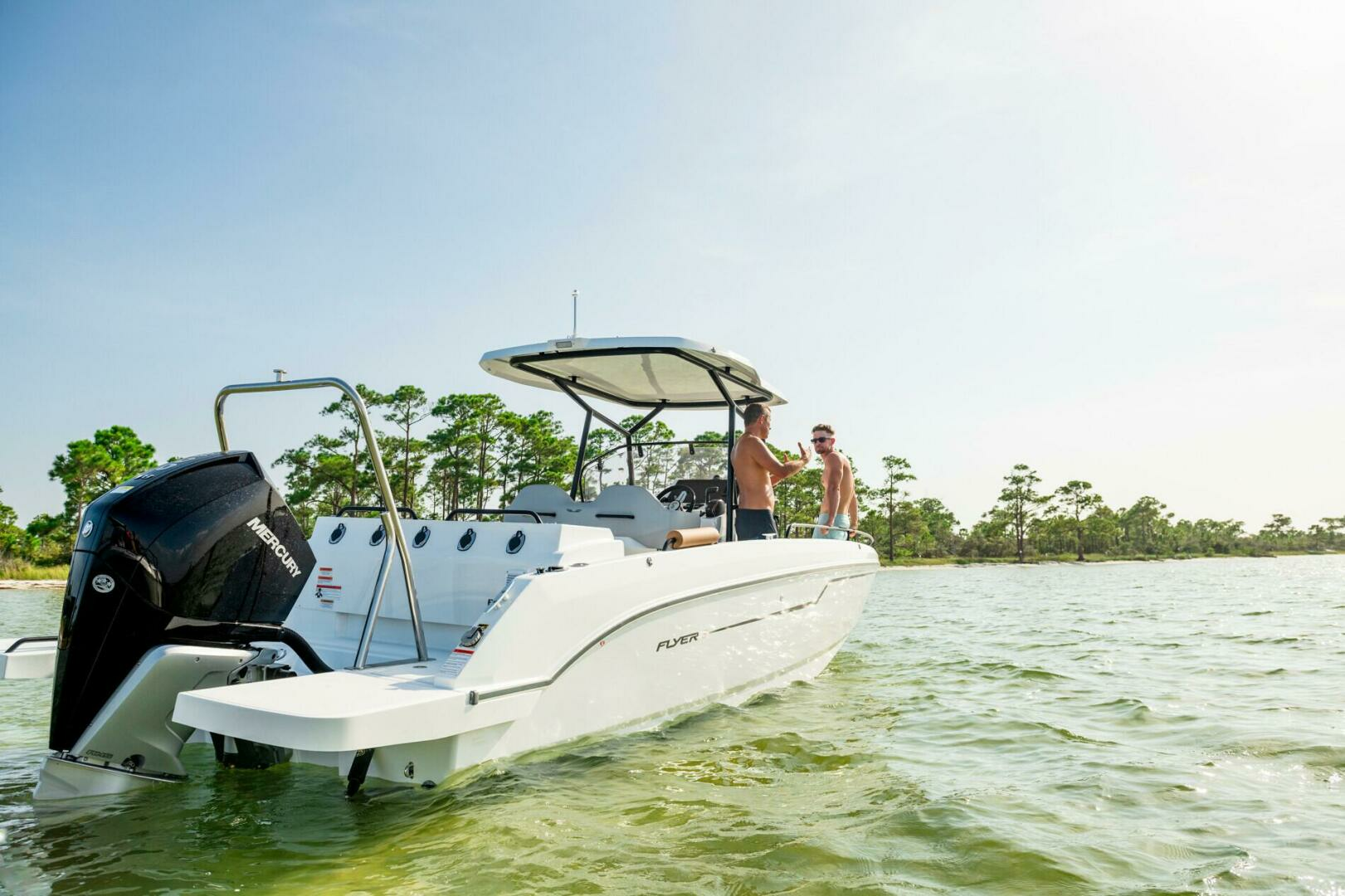 2025 Beneteau Flyer 8 Spacedeck - Image 4