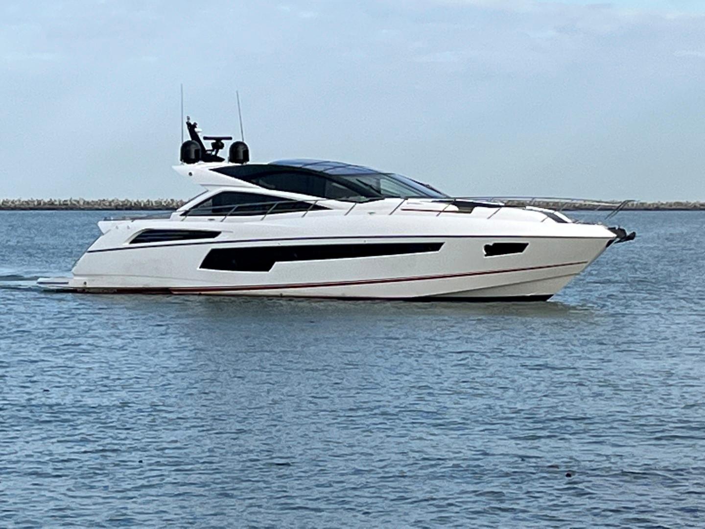 2014 Sunseeker Predator 68