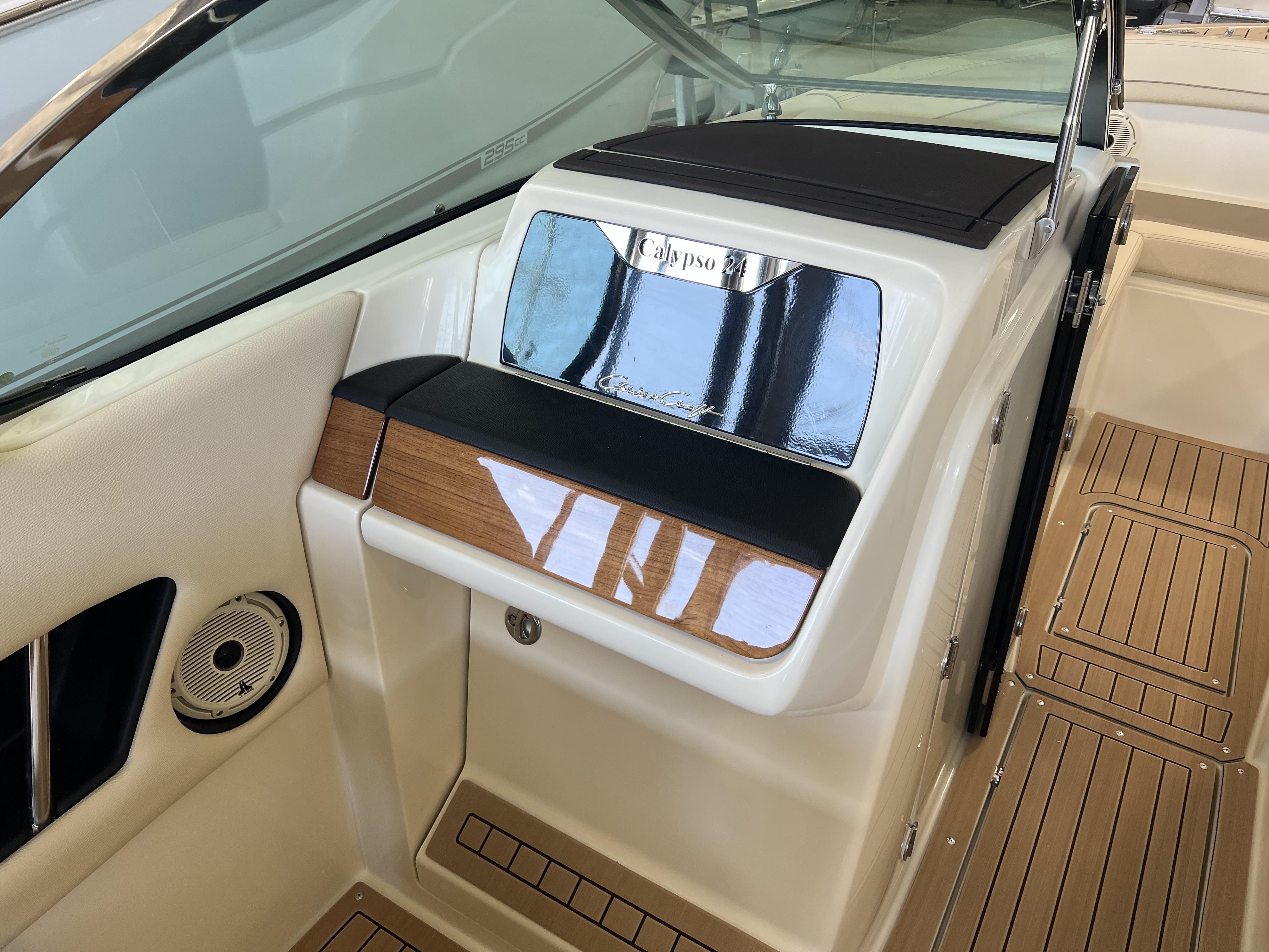 2023 Chris-Craft Calypso 24 - 6