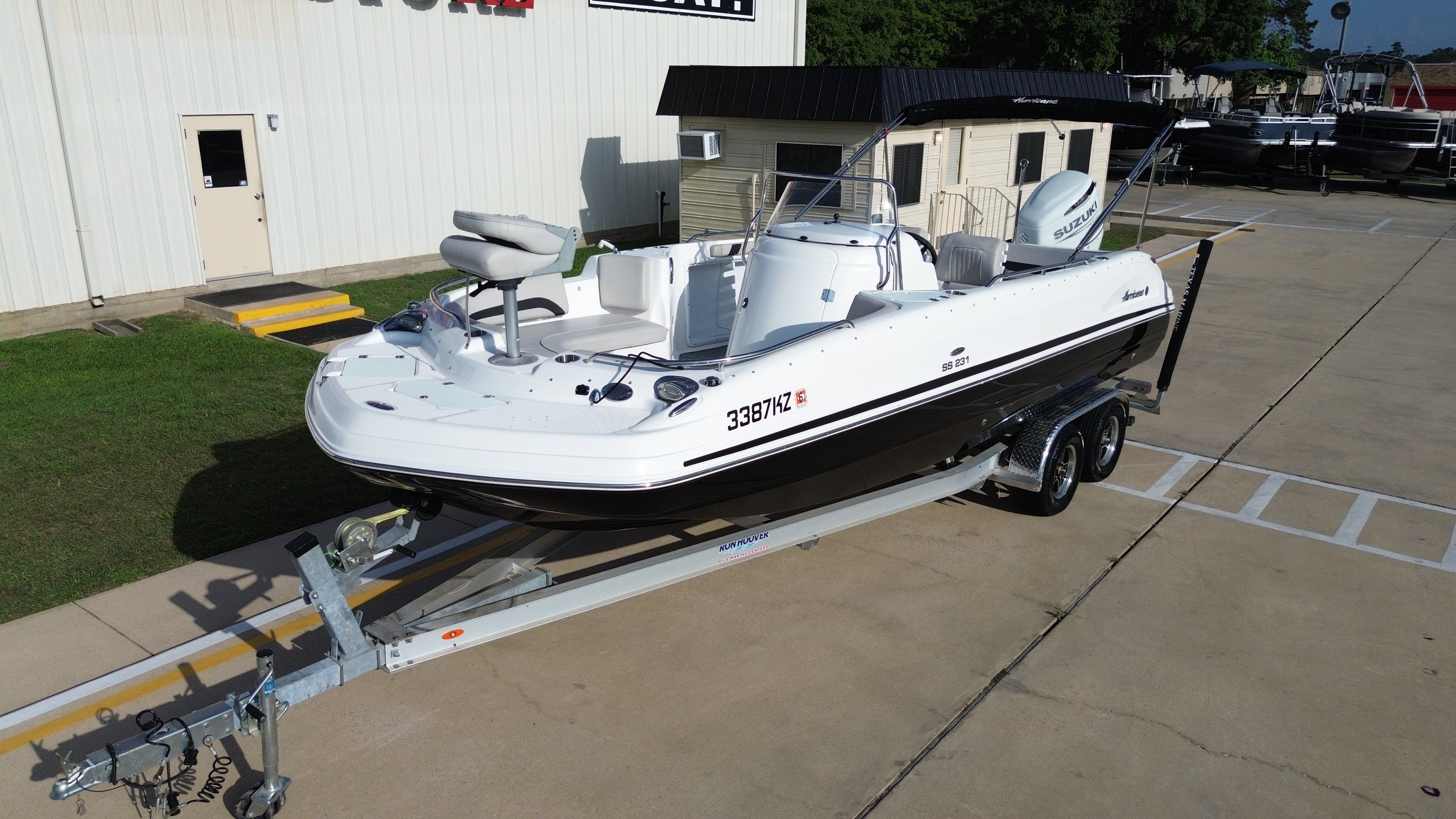 2022 Hurricane 231CC - 20
