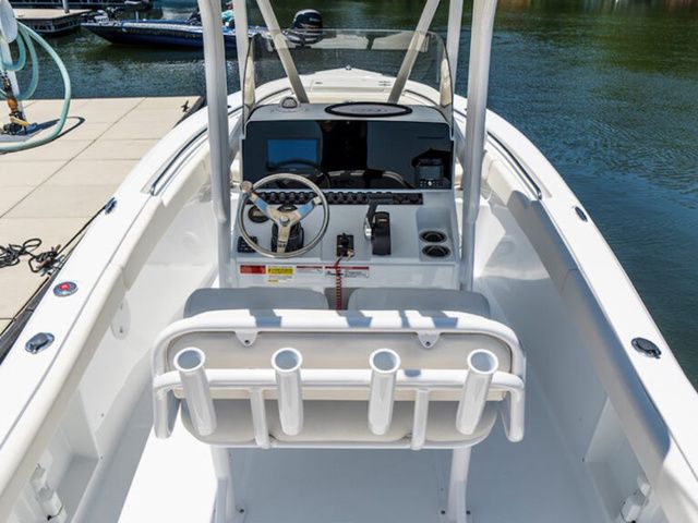 2027 Sea Hunt Ultra 219 - 7