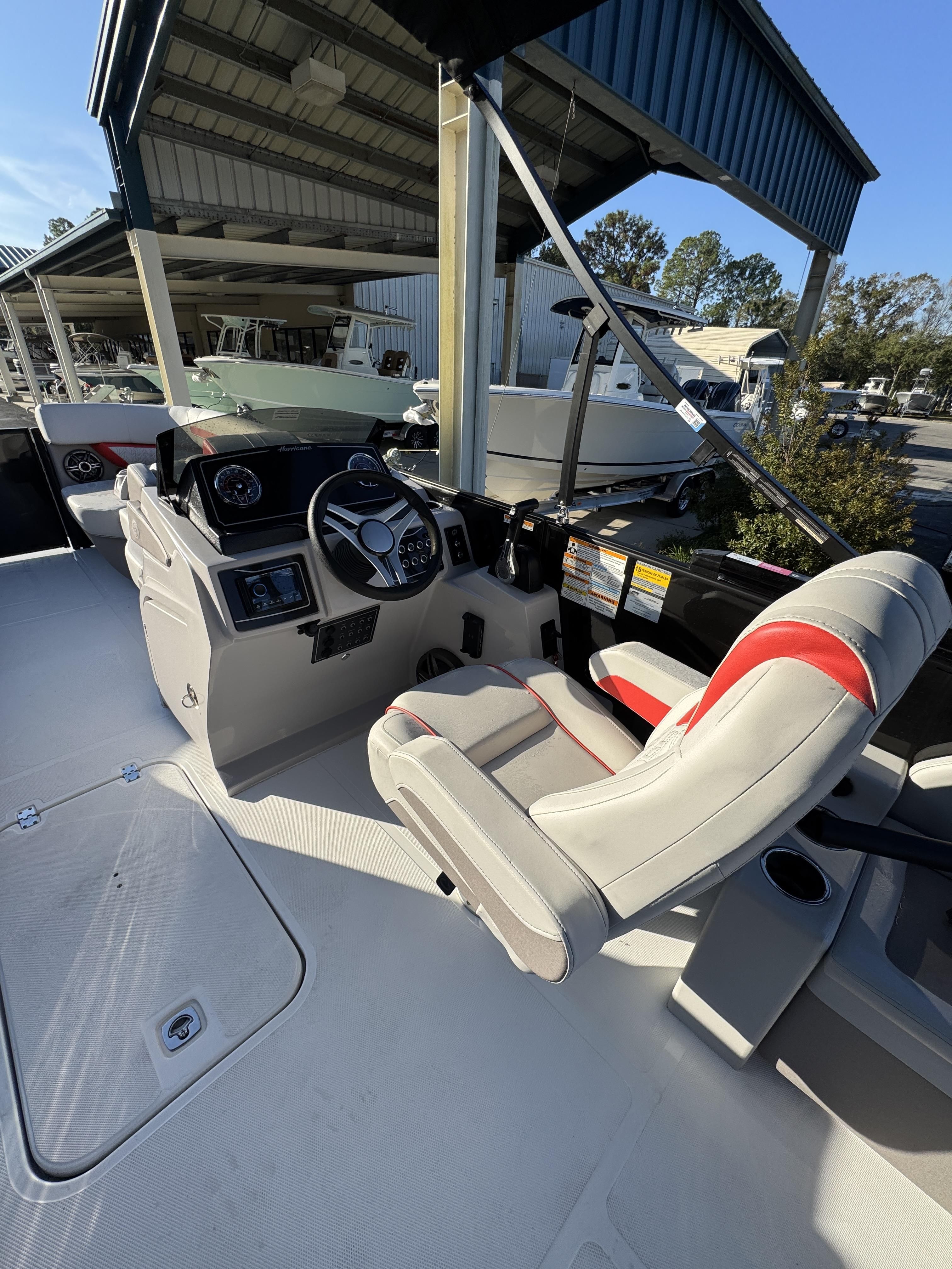 2025 Hurricane FunDeck OB FD 2360 SFL OB - 24