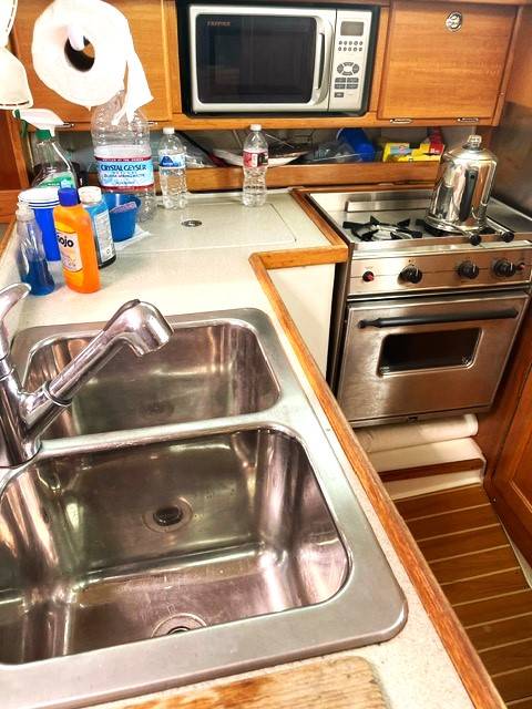 2006 Catalina 34 MKII - Image 8
