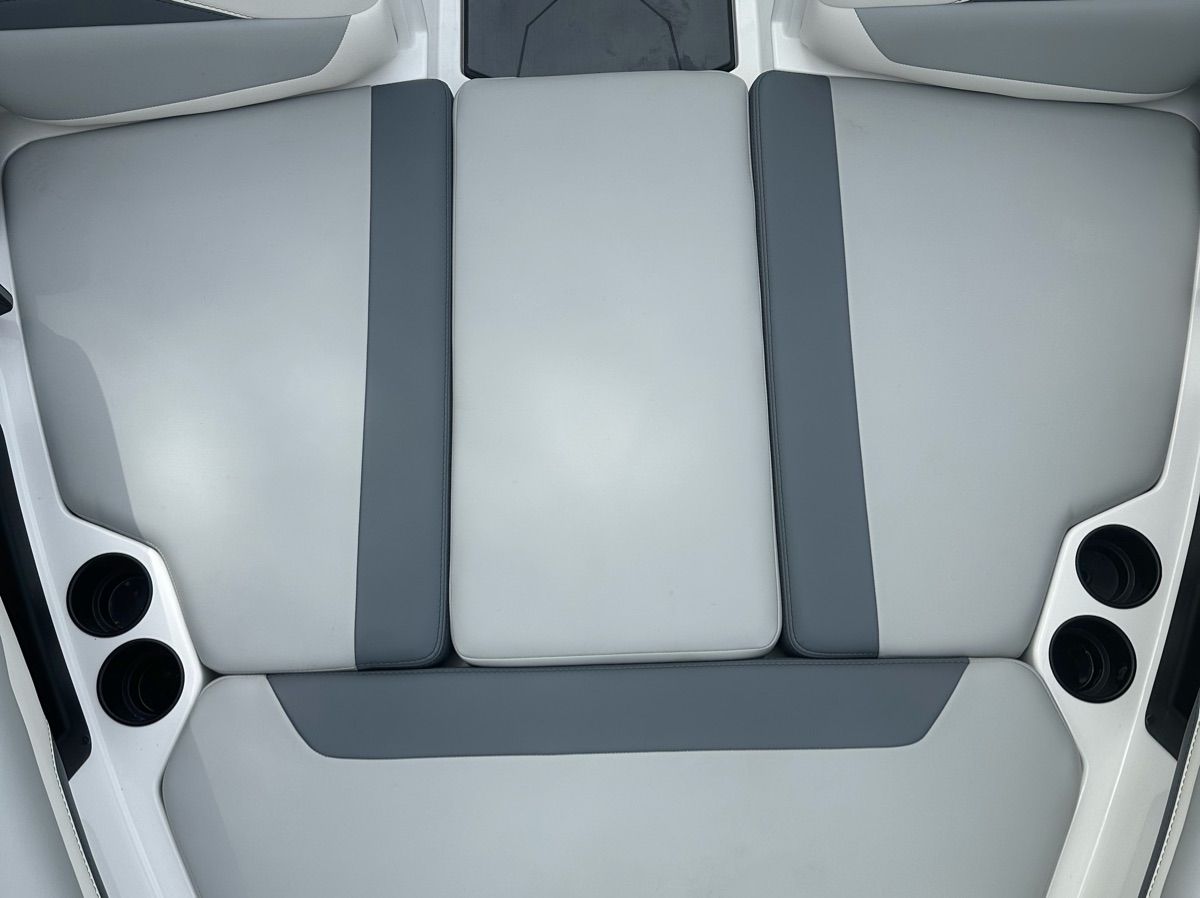 2024 Axis T220 - 2