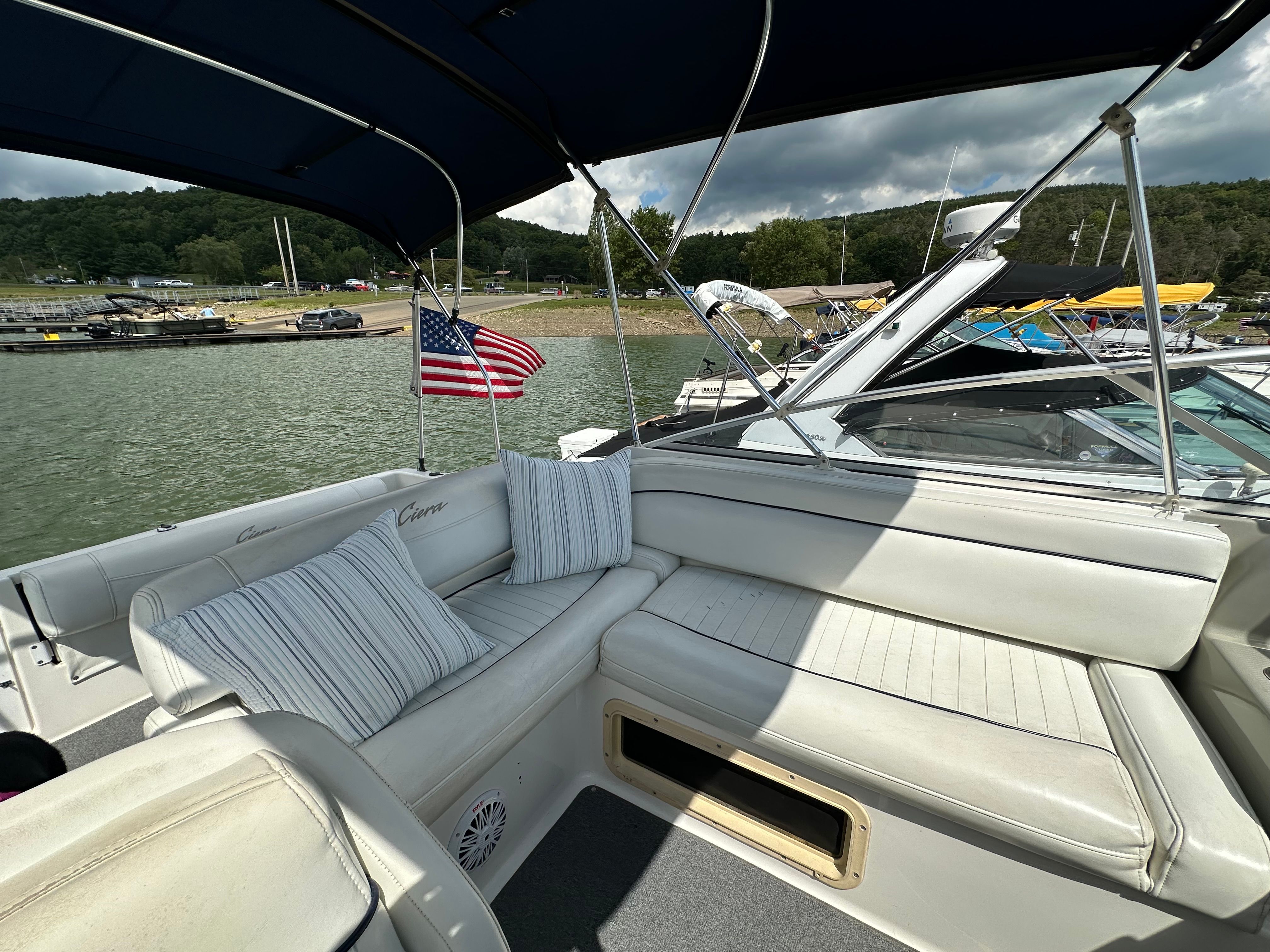 1999 Bayliner Ciera - 13
