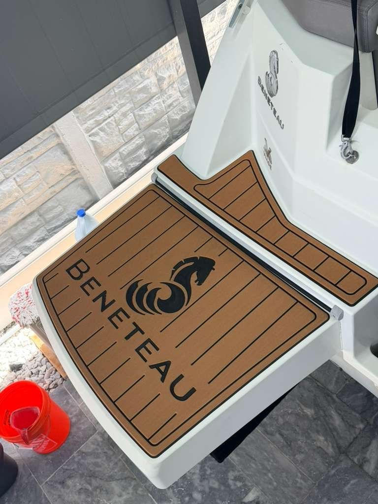 2020 Beneteau Antares 23 - 7