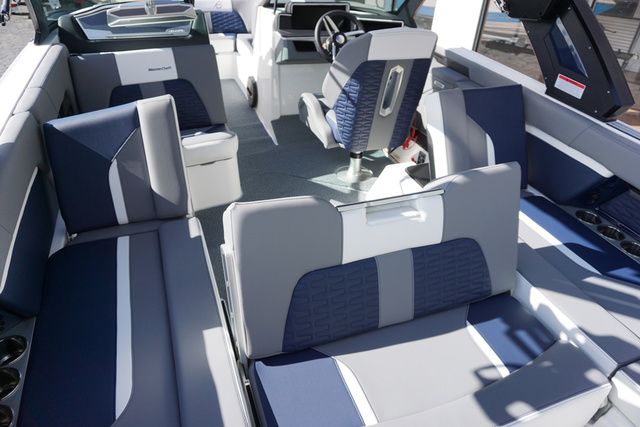 2025 MasterCraft X24 Supercharged 6.2L - 9K Rebate Eligible - 33