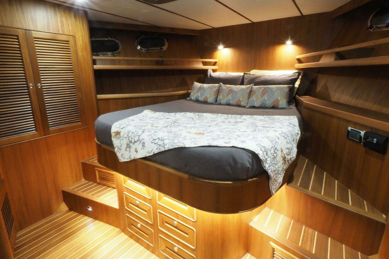 2026 Helmsman Trawlers 46 Pilothouse - Image 38