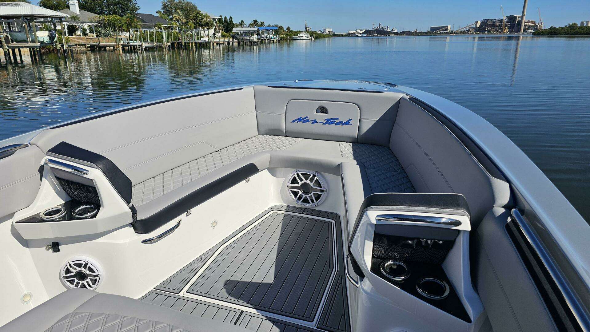 2024 Nor-Tech 390 Sport Center Console - Image 39