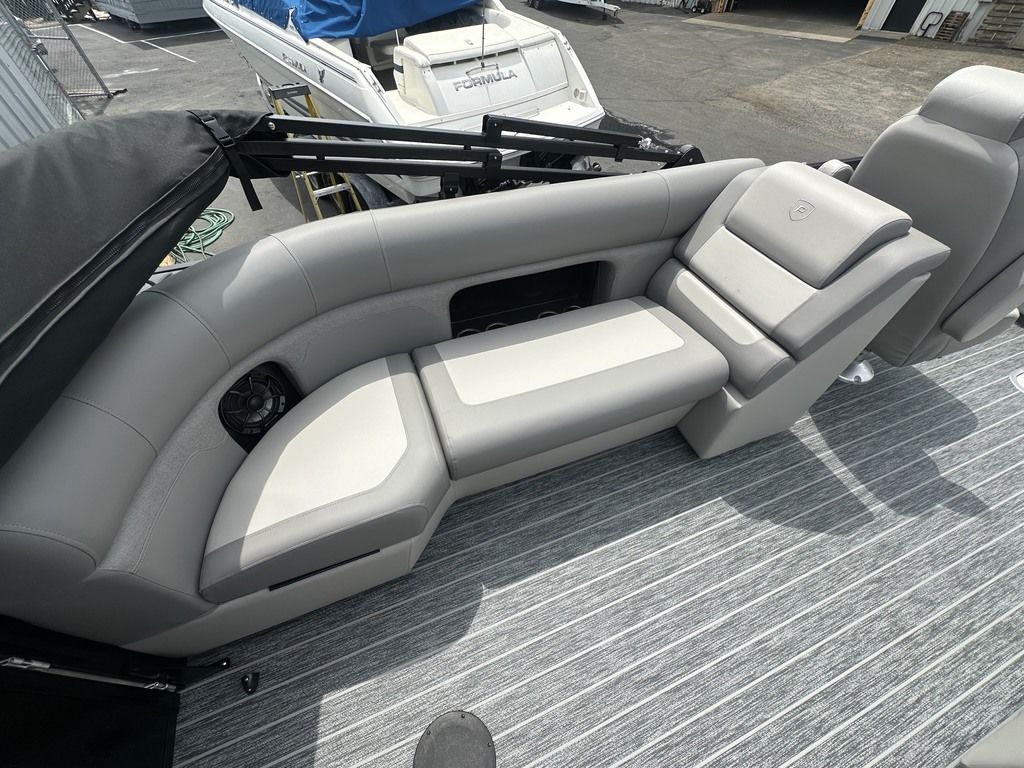 2026 Premier 230 Sunsation RF - CL - 13