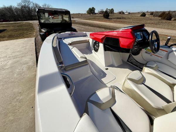 2015 Scarab 165 - 29