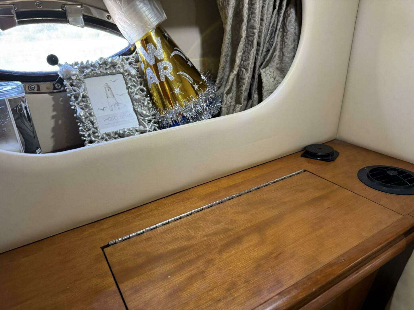 2003 Cruisers Yachts 3772 - Image 108