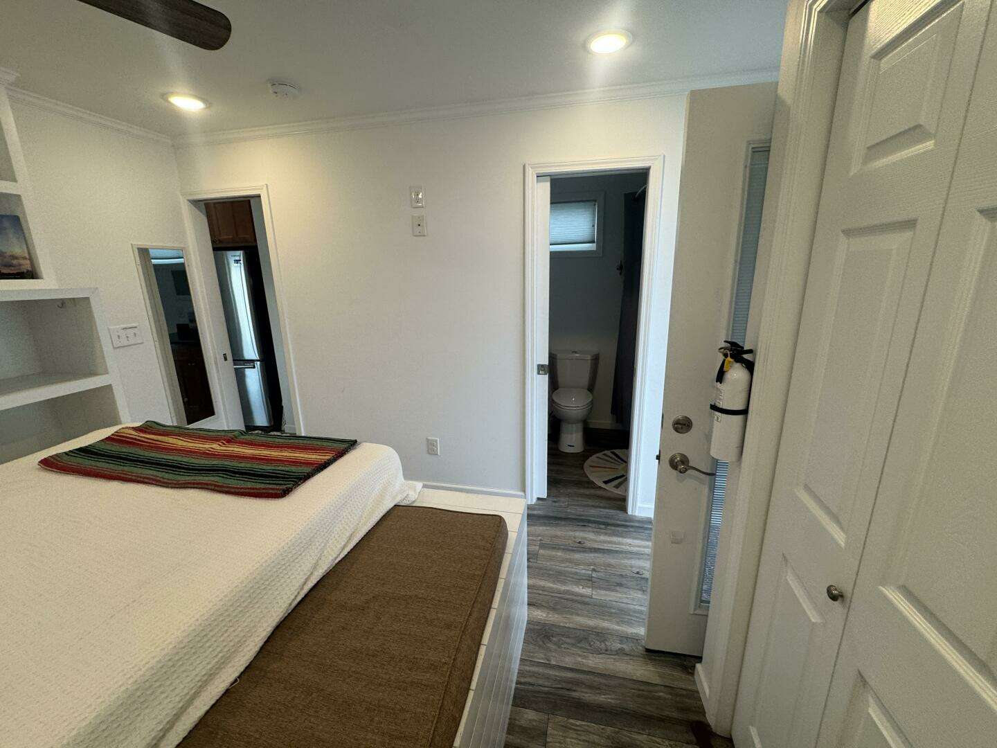 2019 Harbor Home Cozy Cottage 52' x 16' Tiny Boat - Image 61